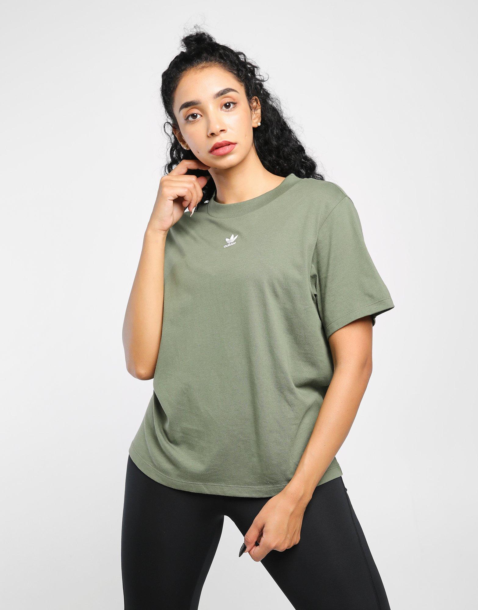 adidas t shirt boyfriend