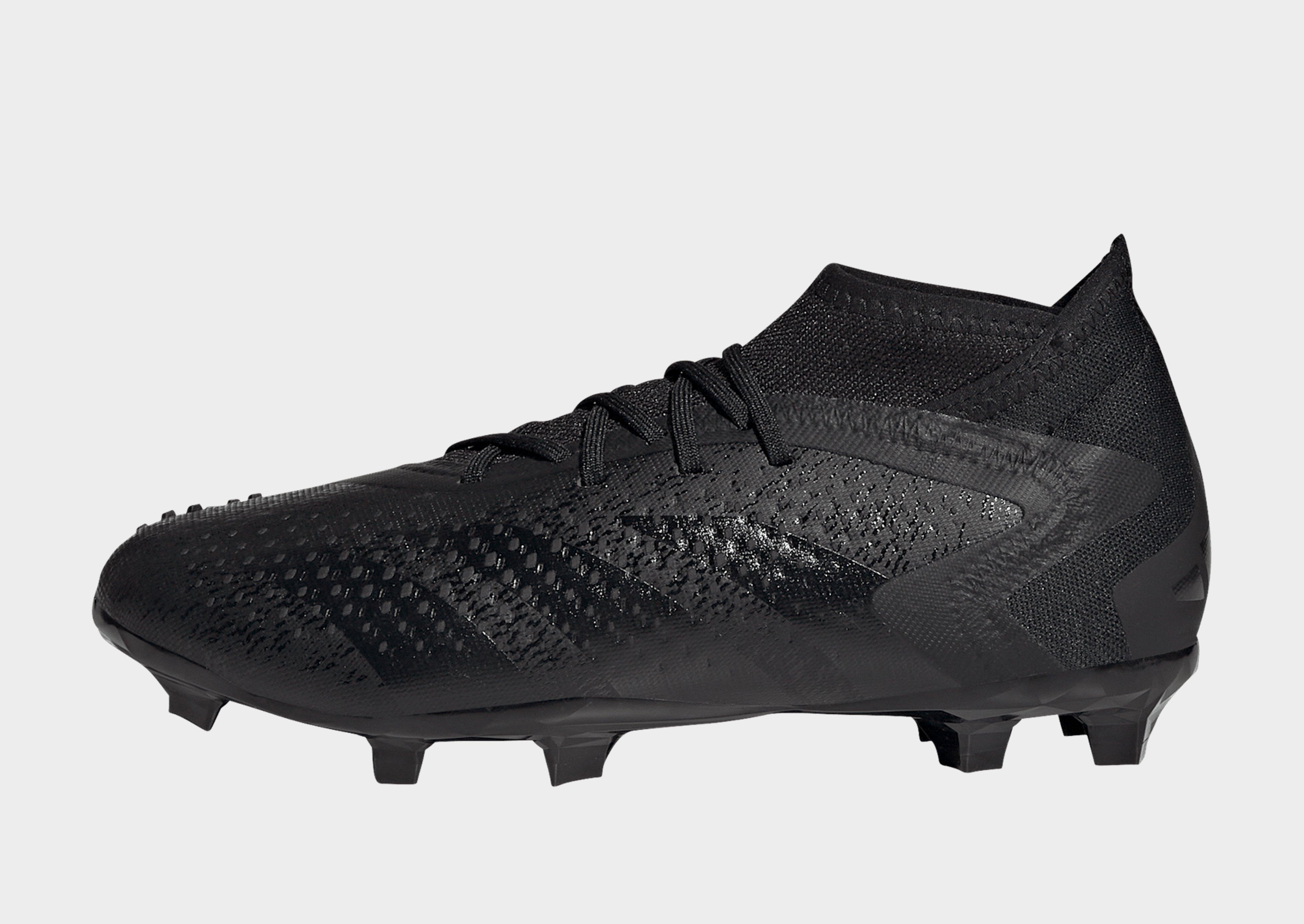 Predator store black boots