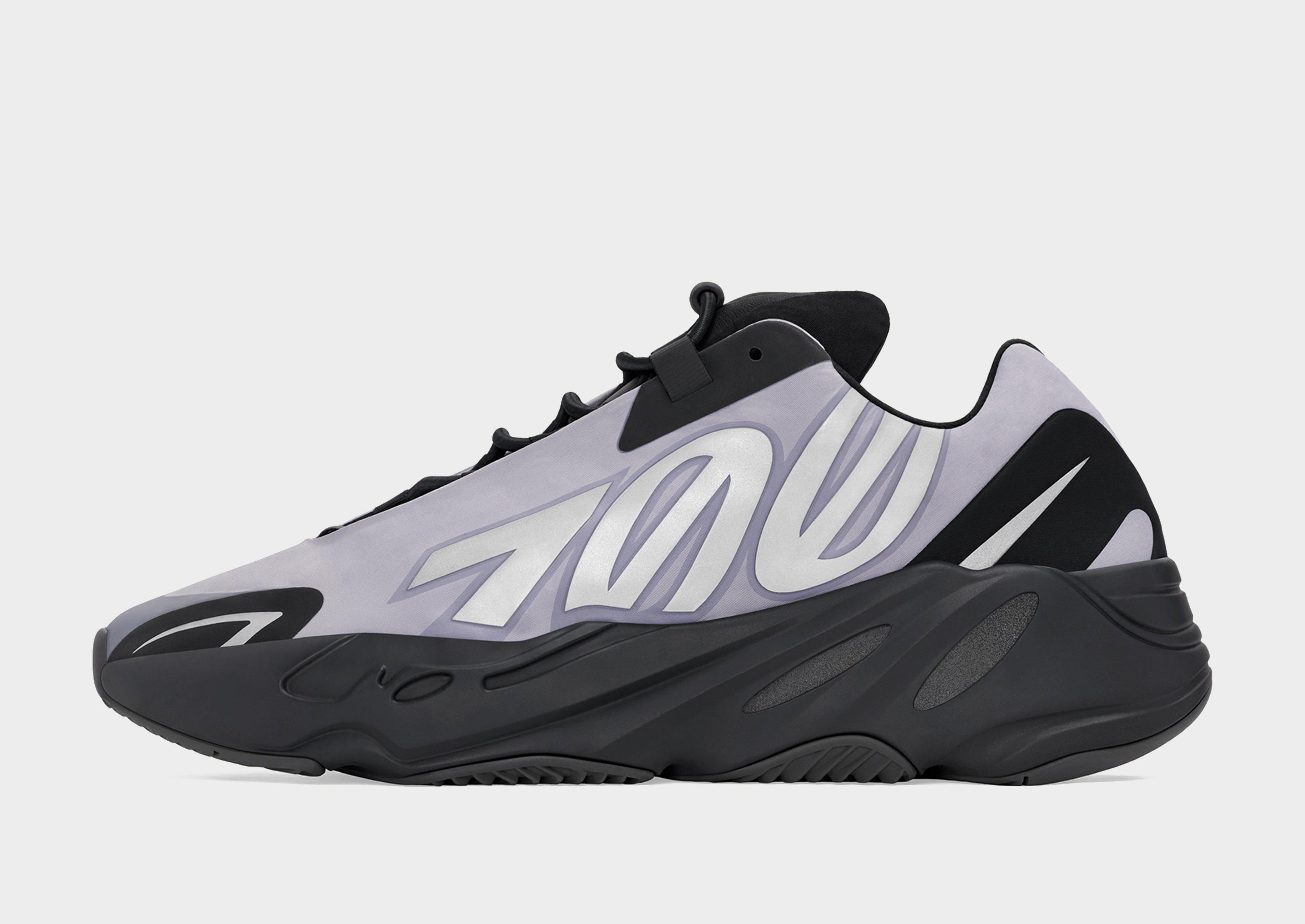 do yeezy 700s run big