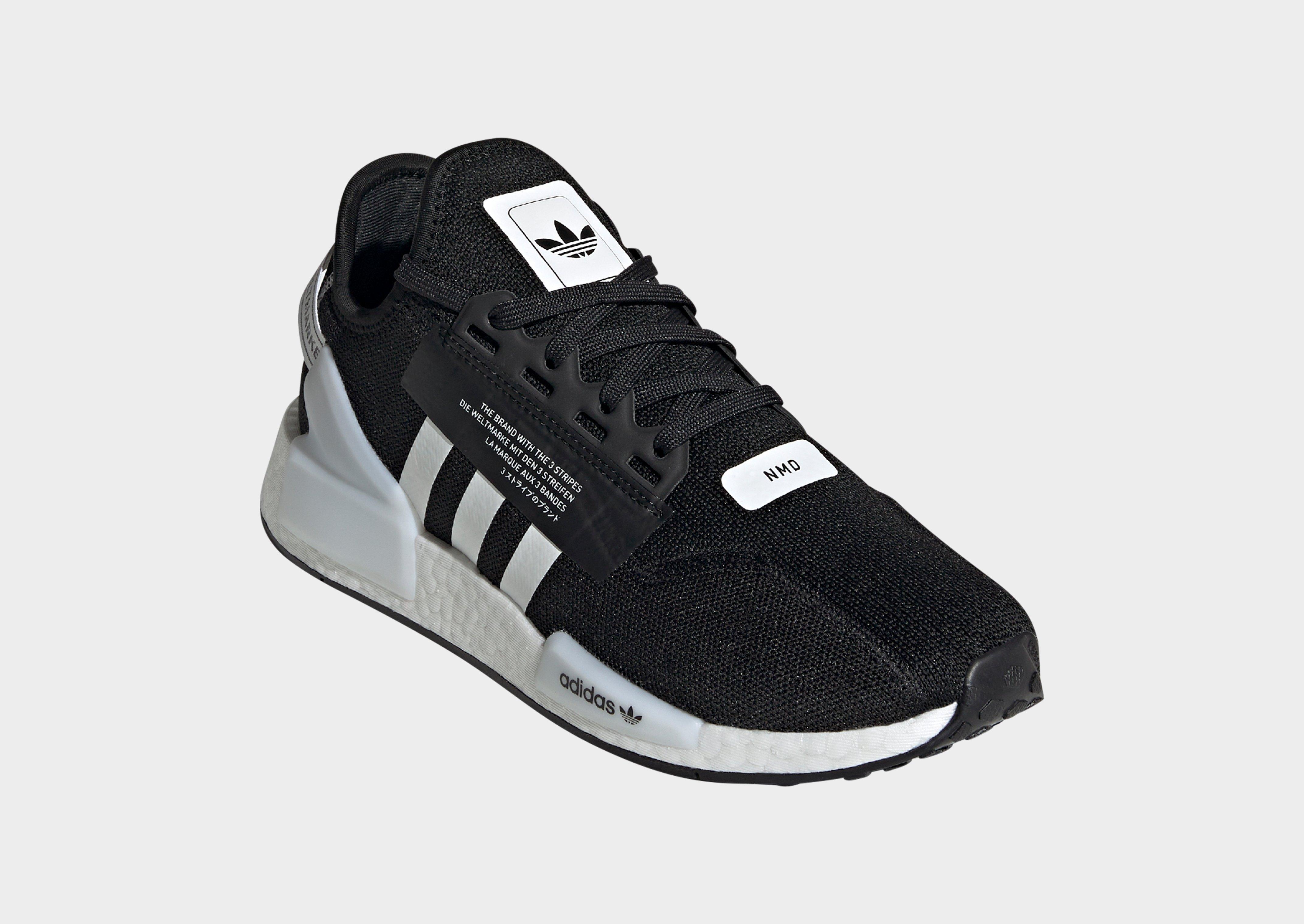 Black nmd outlet r1 v2