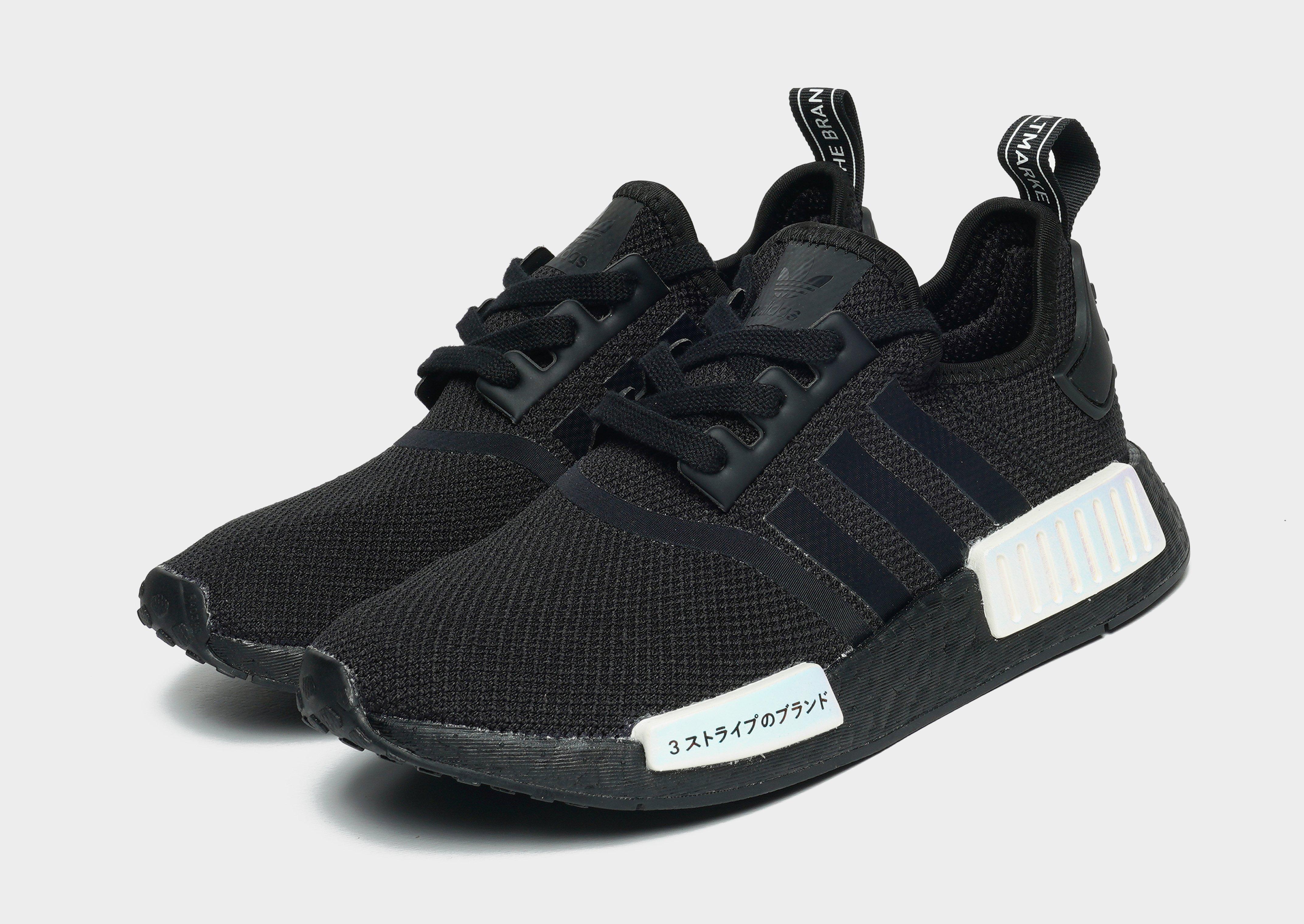 nmd r1 womens all black
