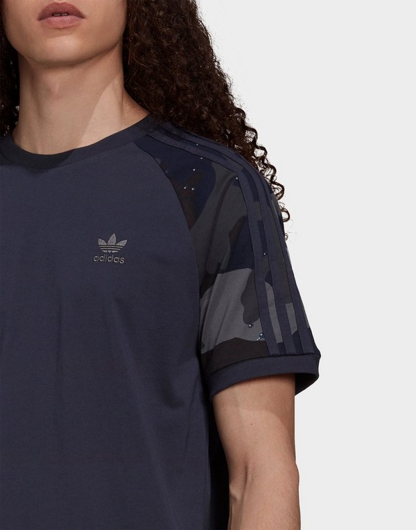 Adidas Originals Graphics Camo Cali T Shirt Jd Sports