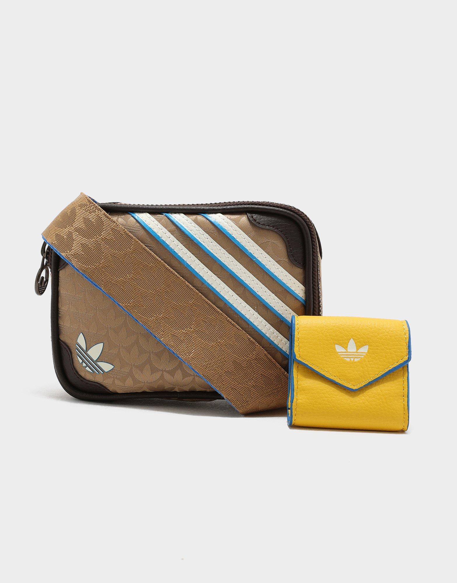 Modernización Increíble agujas del reloj Brown adidas Adicolor 70's Mini Airliner Bag - JD Sports Singapore