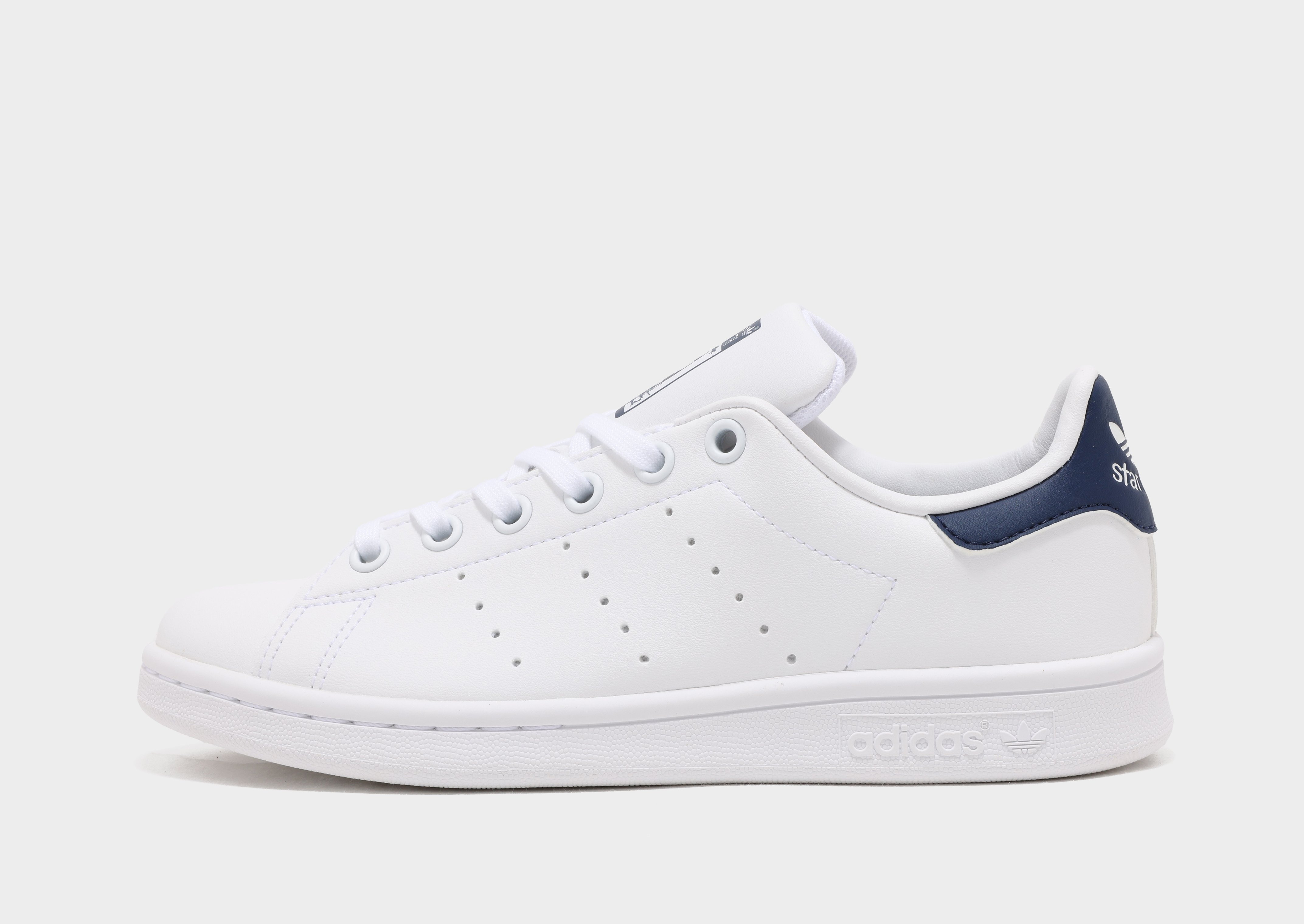 White adidas Originals Stan Smith | JD Sports Malaysia