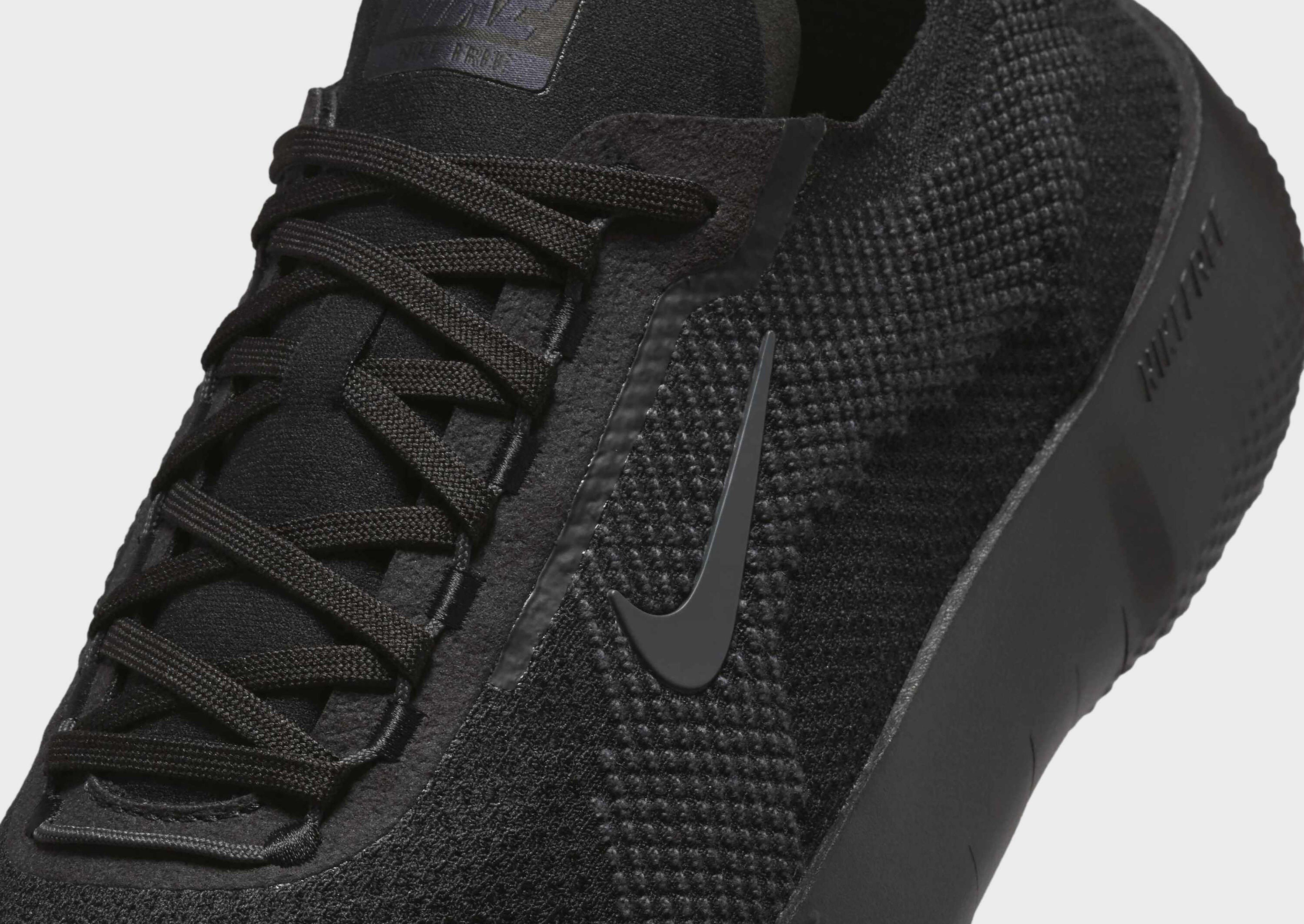 Nike MEN'S WORKOUT SHOES