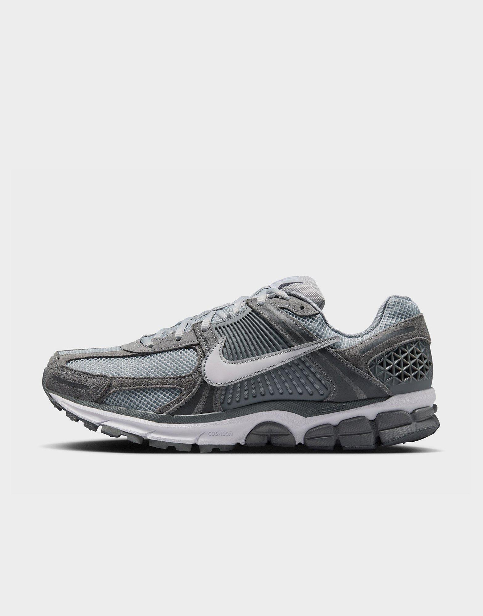 Nike MEN'S SHOES ZOOM VOMERO