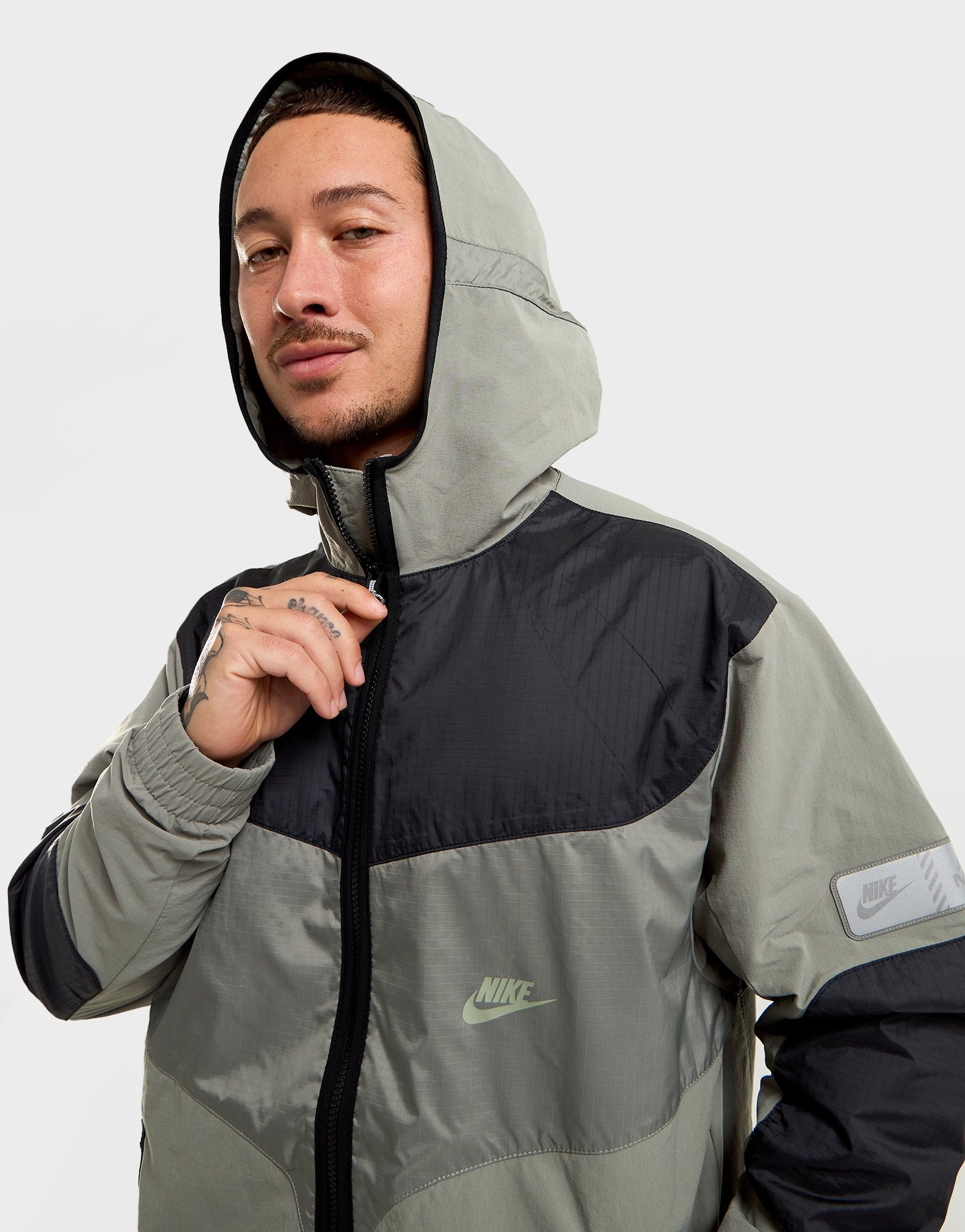 Green Nike Air Max Woven Jacket | JD Sports Malaysia