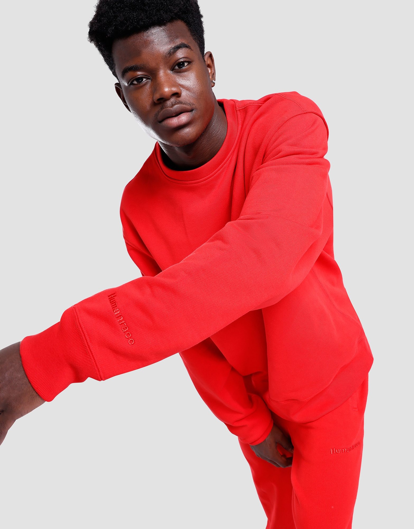 ①adidas×pharrell williamsガウチョパンツ レッドM 国内1月26日発売予定】 ファレル・ウィリアムス × アディダス