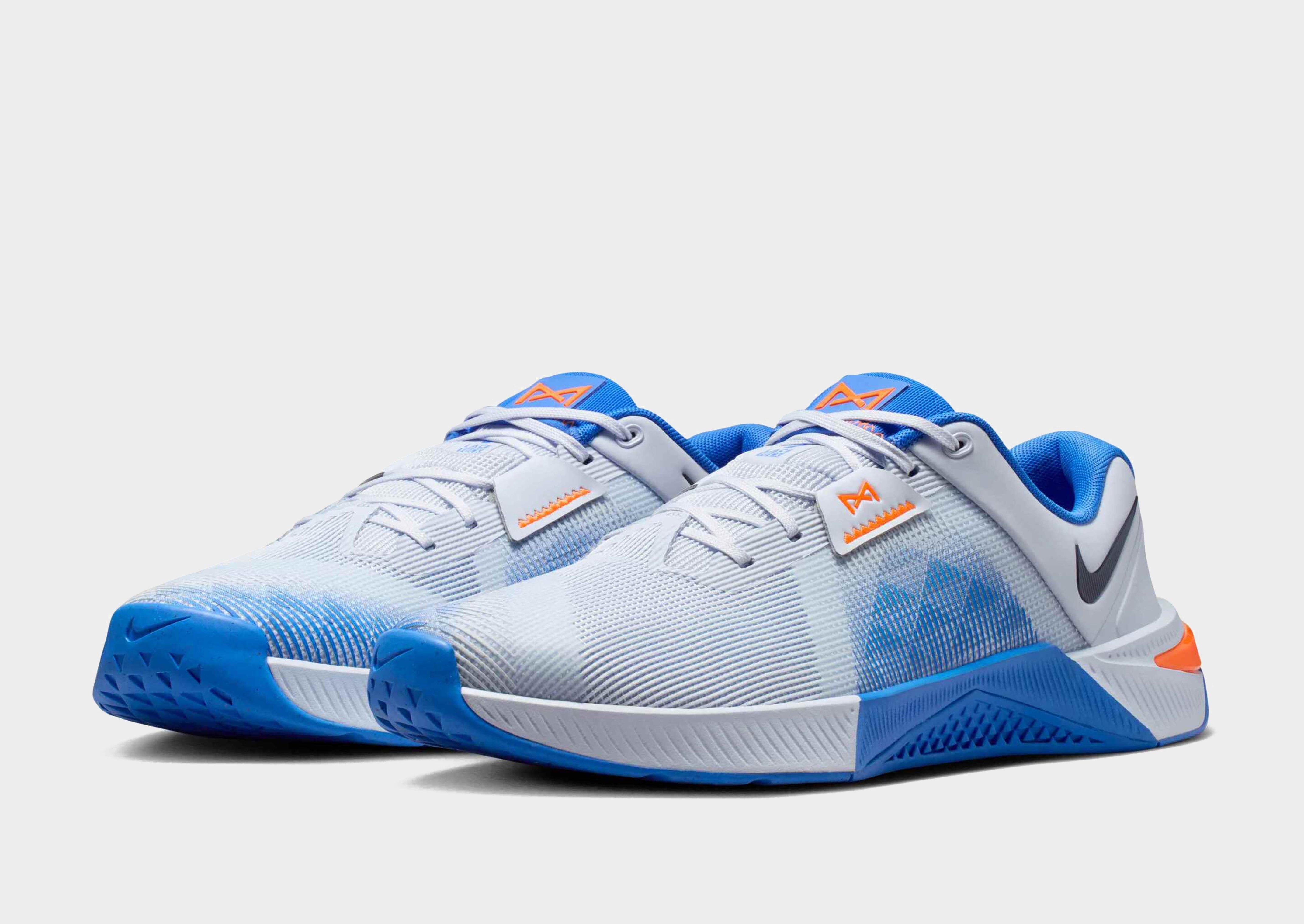 Nike MEN'S WORKOUT SHOES