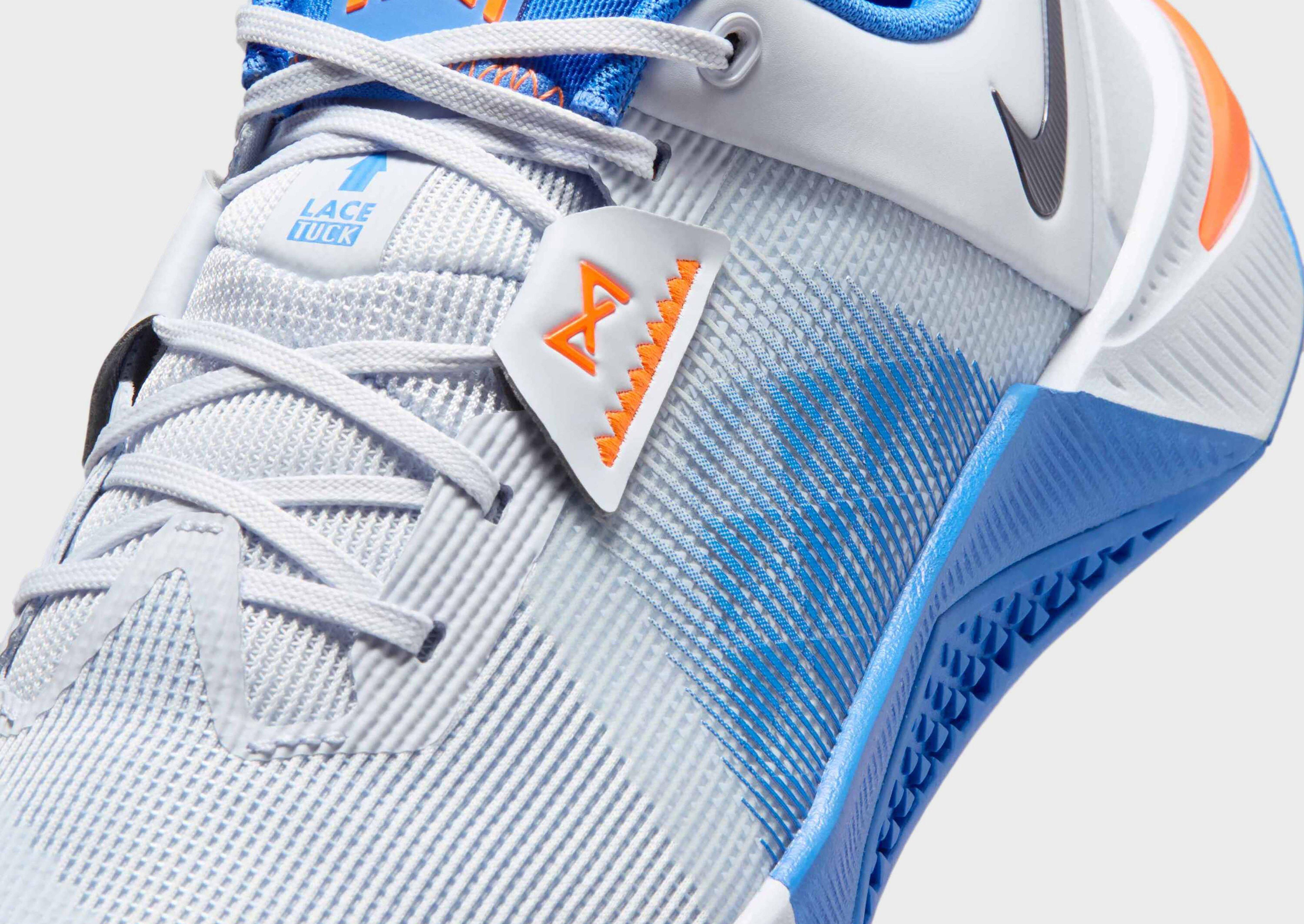 Nike MEN'S WORKOUT SHOES