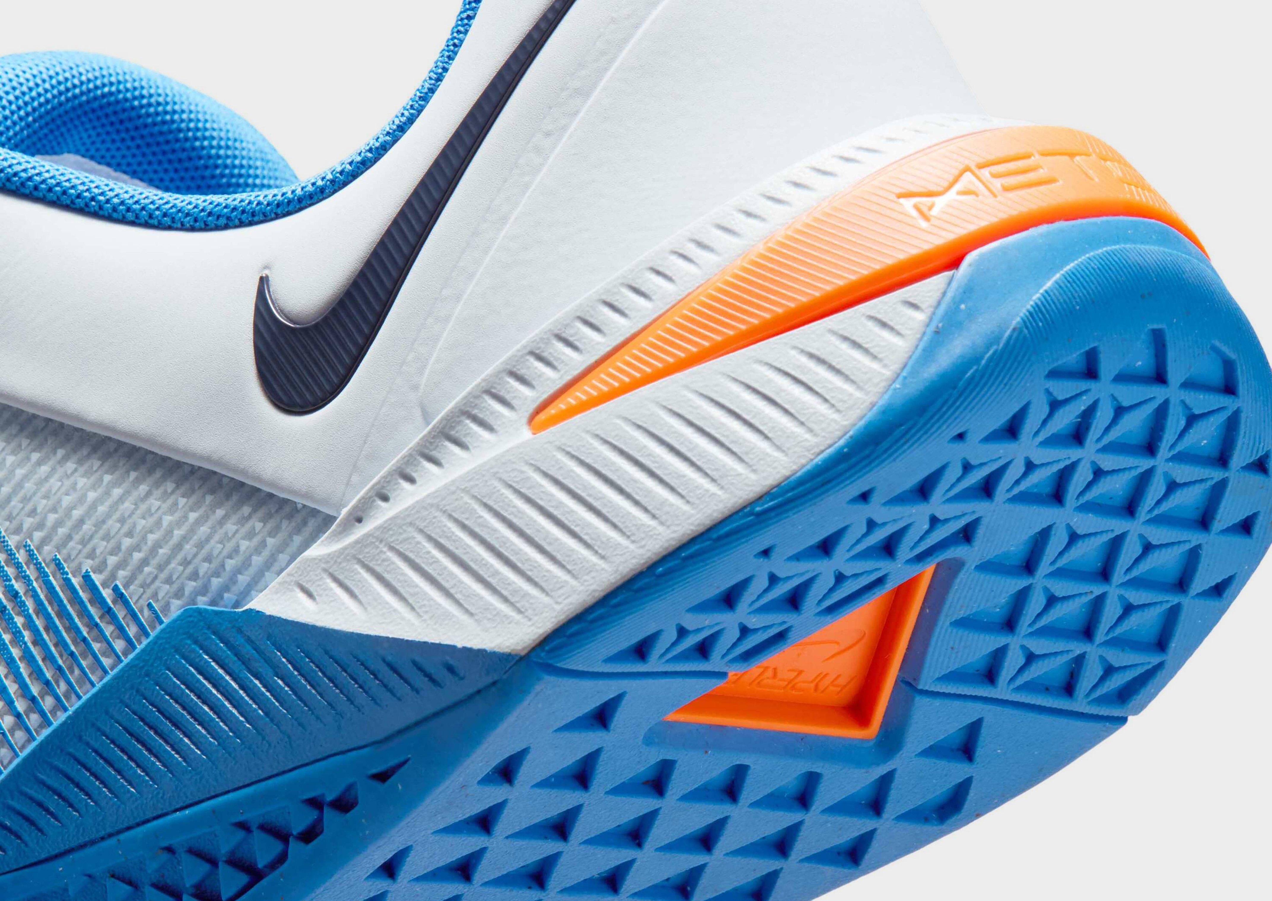 Nike MEN'S WORKOUT SHOES