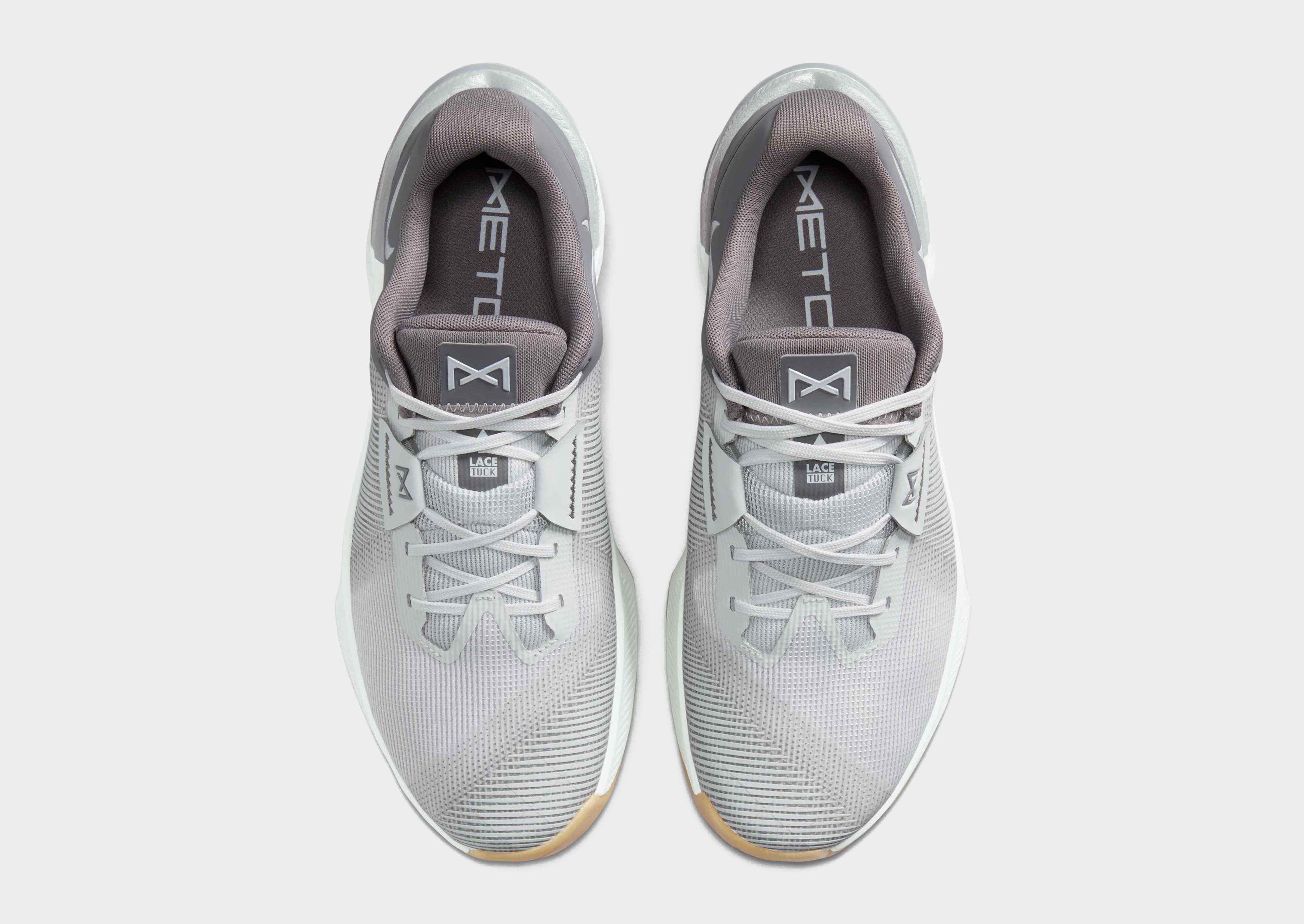 Nike MEN'S WORKOUT SHOES