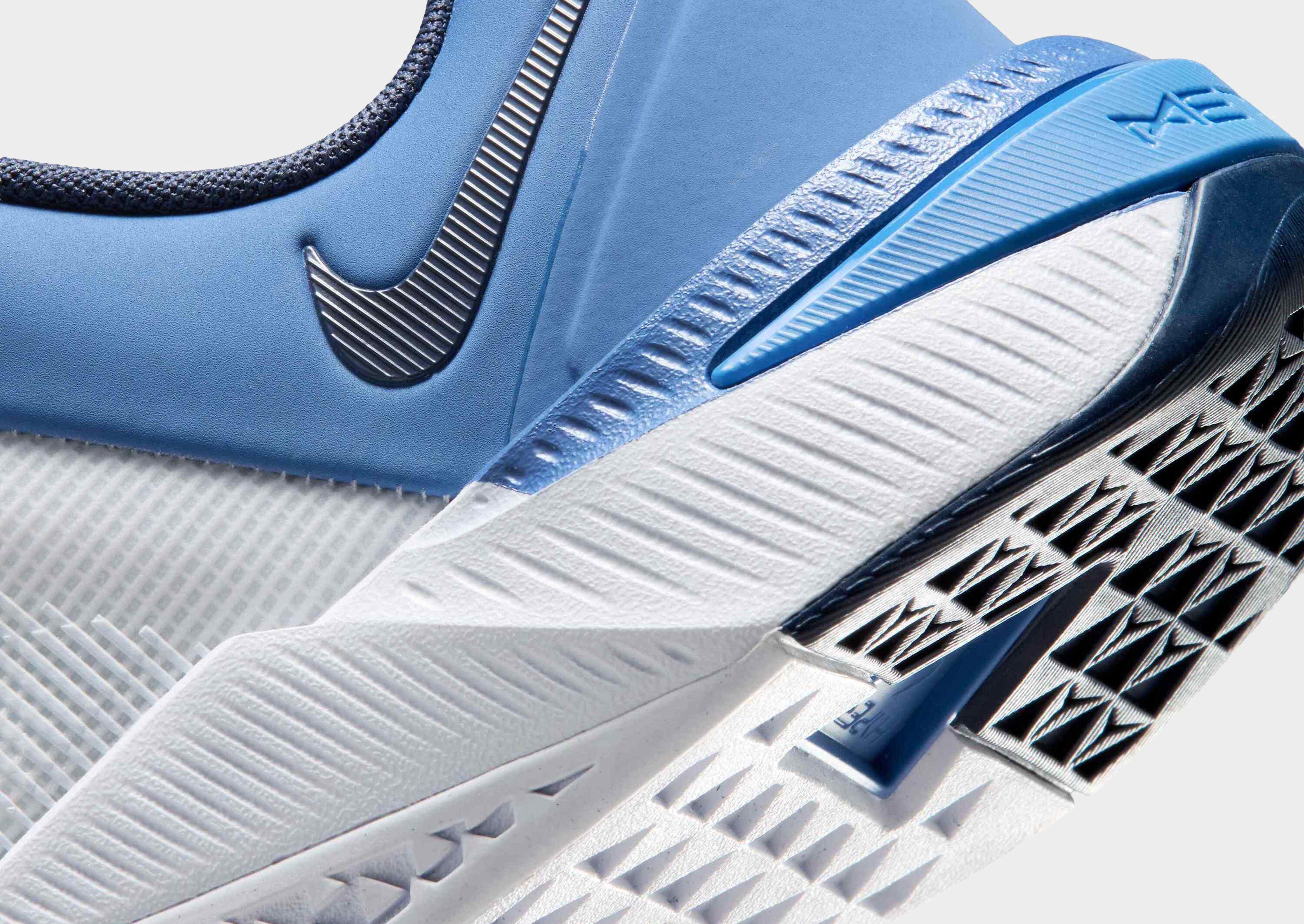 Nike MEN'S WORKOUT SHOES