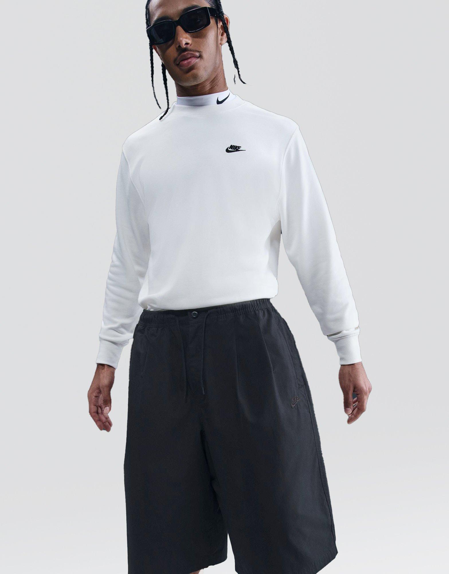 Nike Club Oversized Shorts