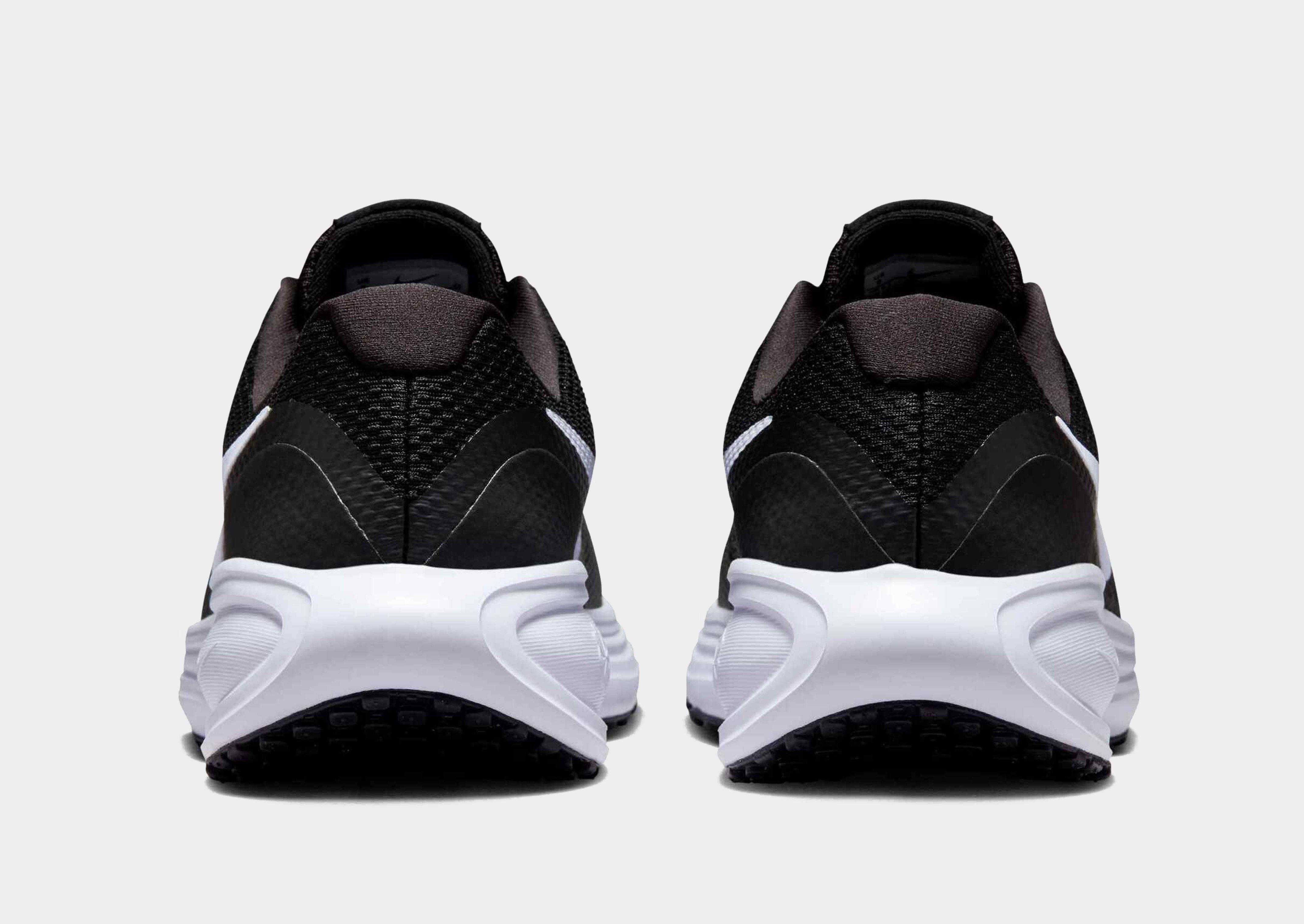 Nike Chaussure de running sur route pour femme Revolution 8