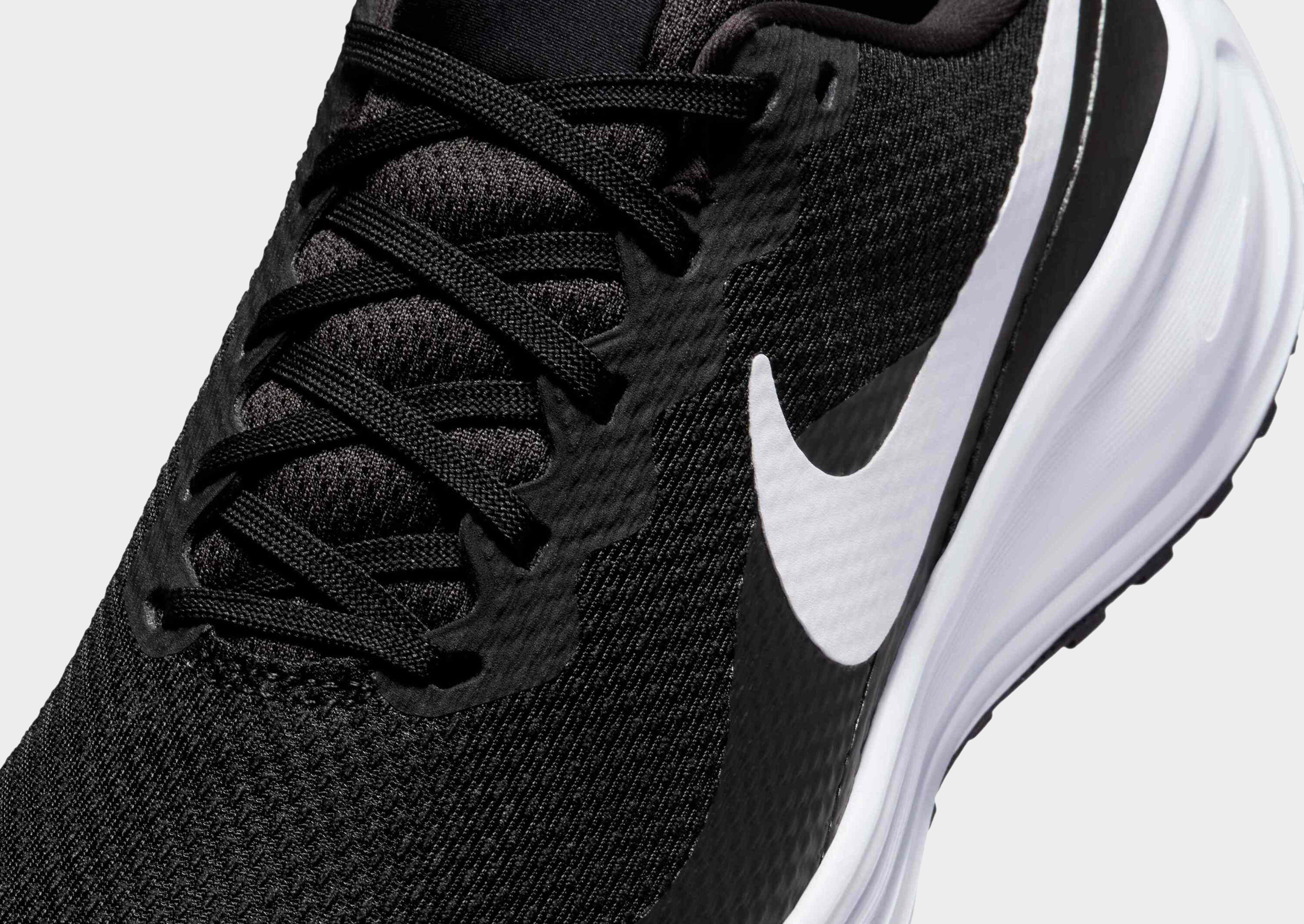 Nike Chaussure de running sur route pour femme Revolution 8