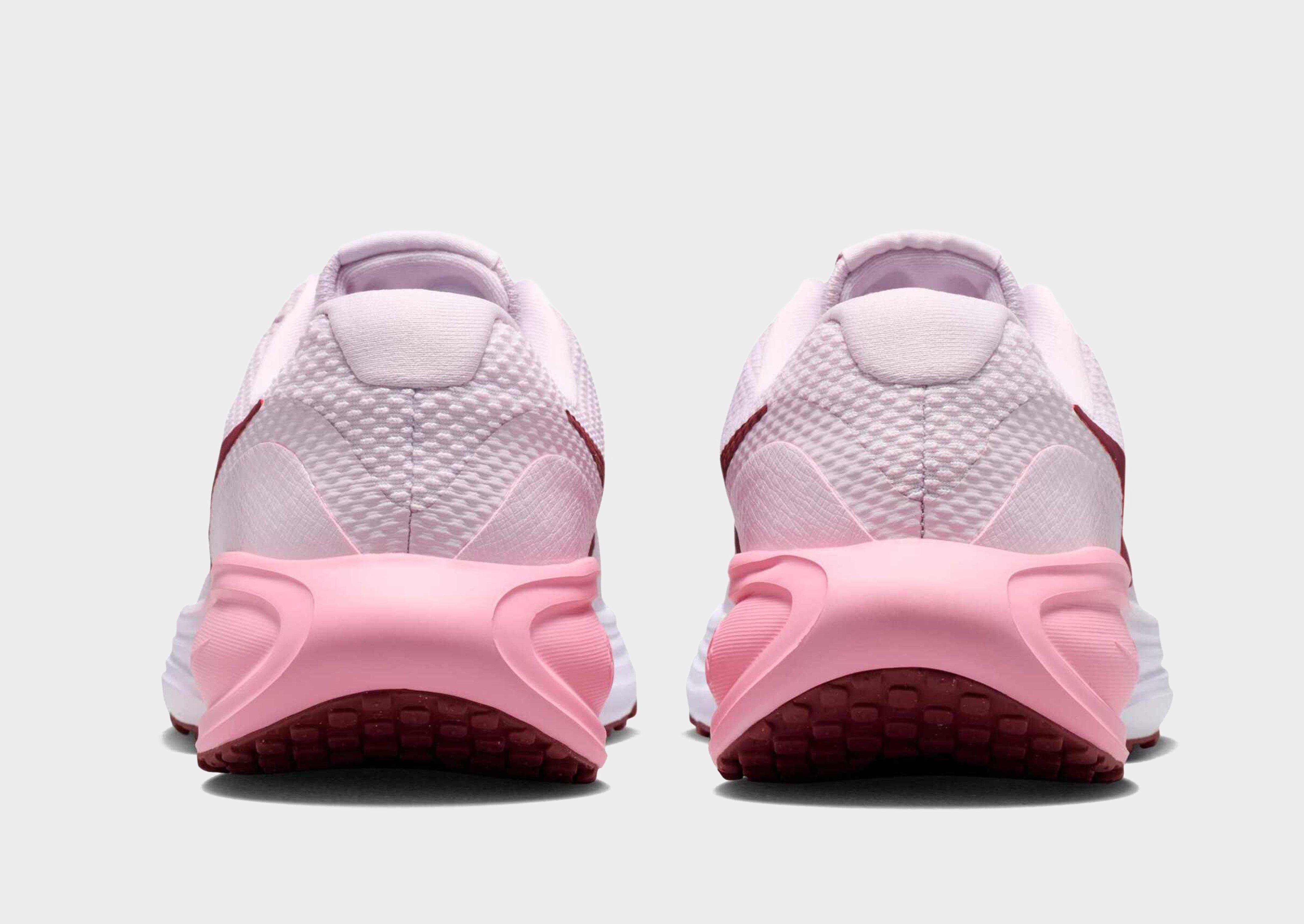 Nike Chaussure de running sur route pour femme Revolution 8