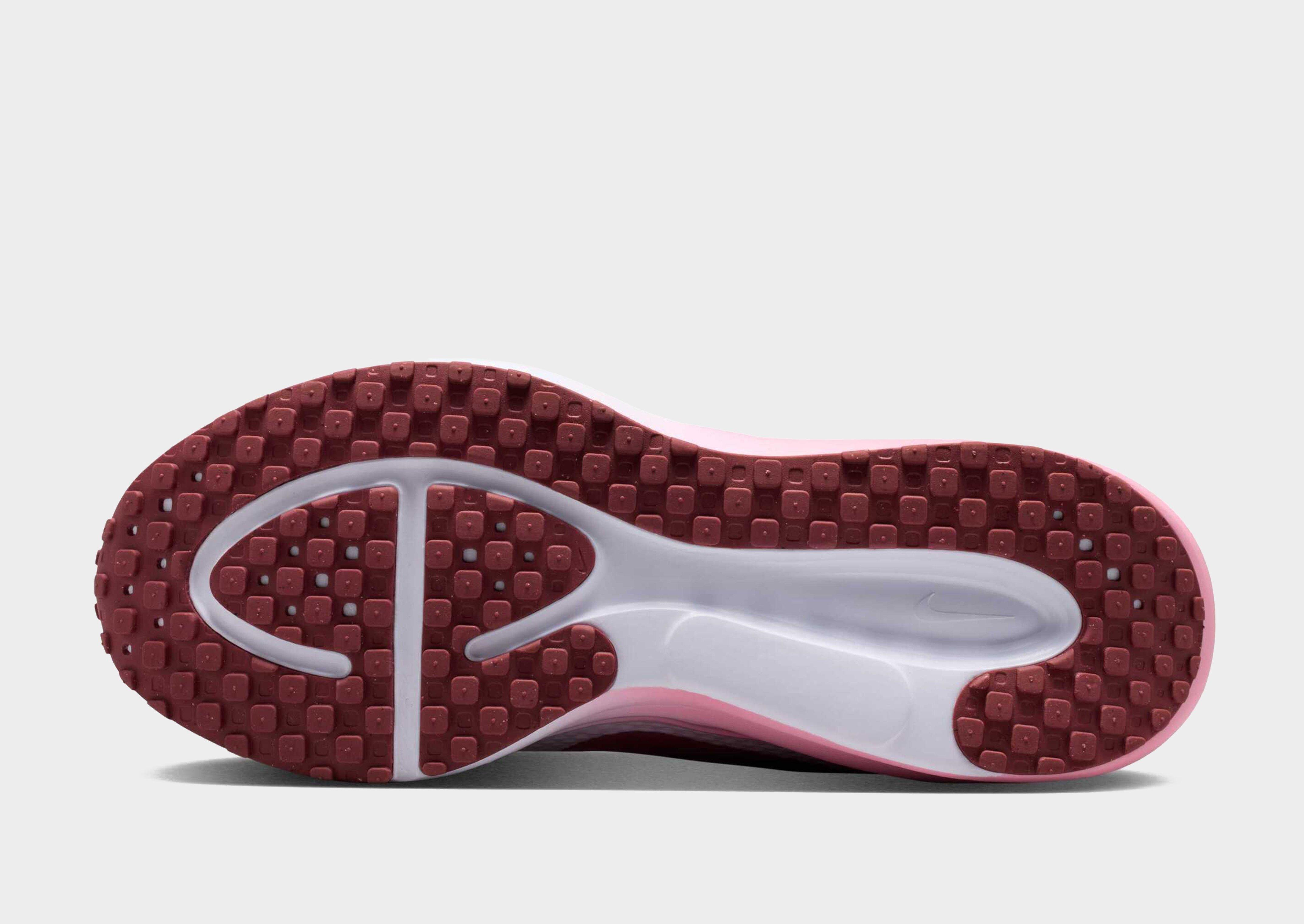 Nike Chaussure de running sur route pour femme Revolution 8
