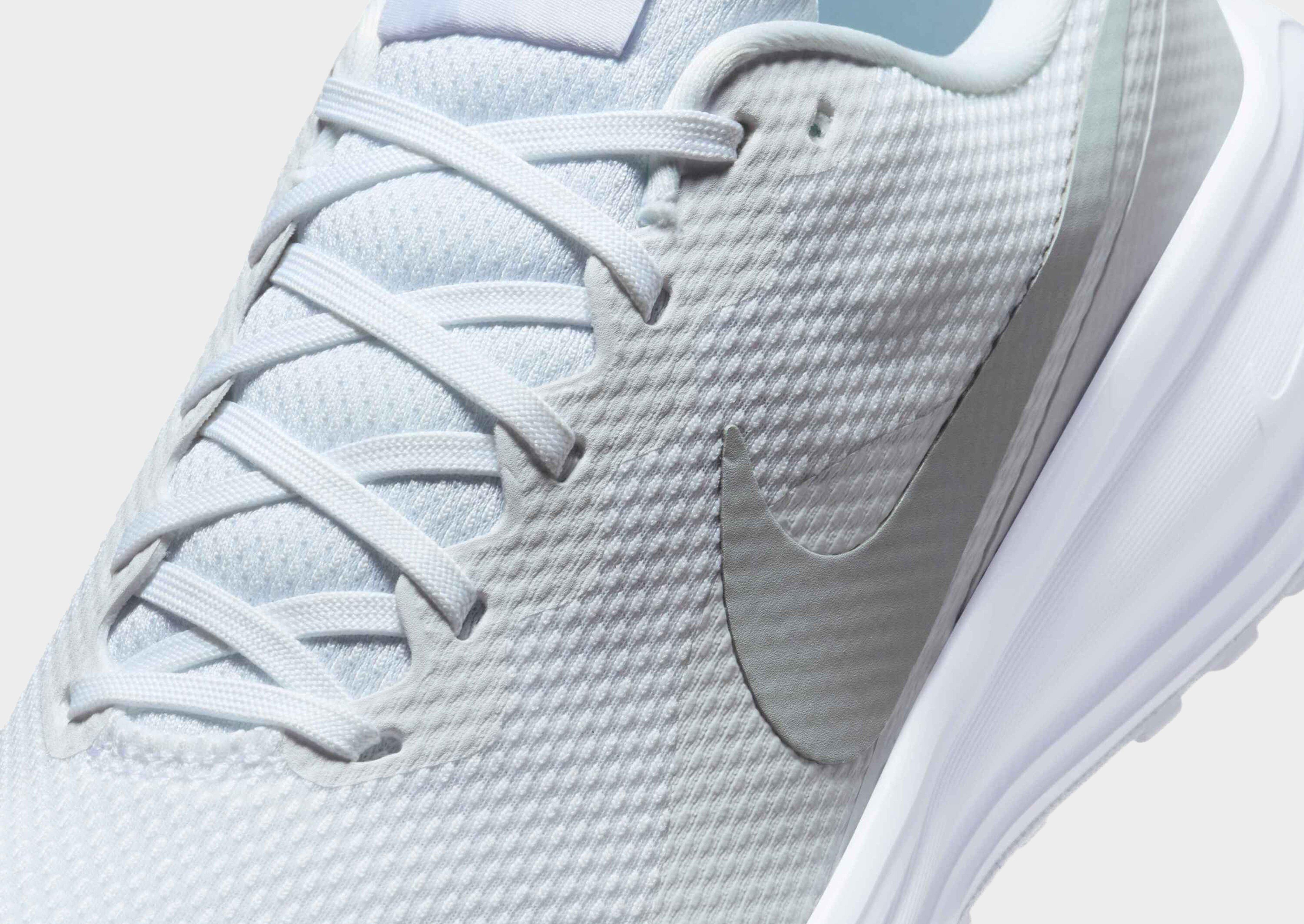 Nike Run Defy