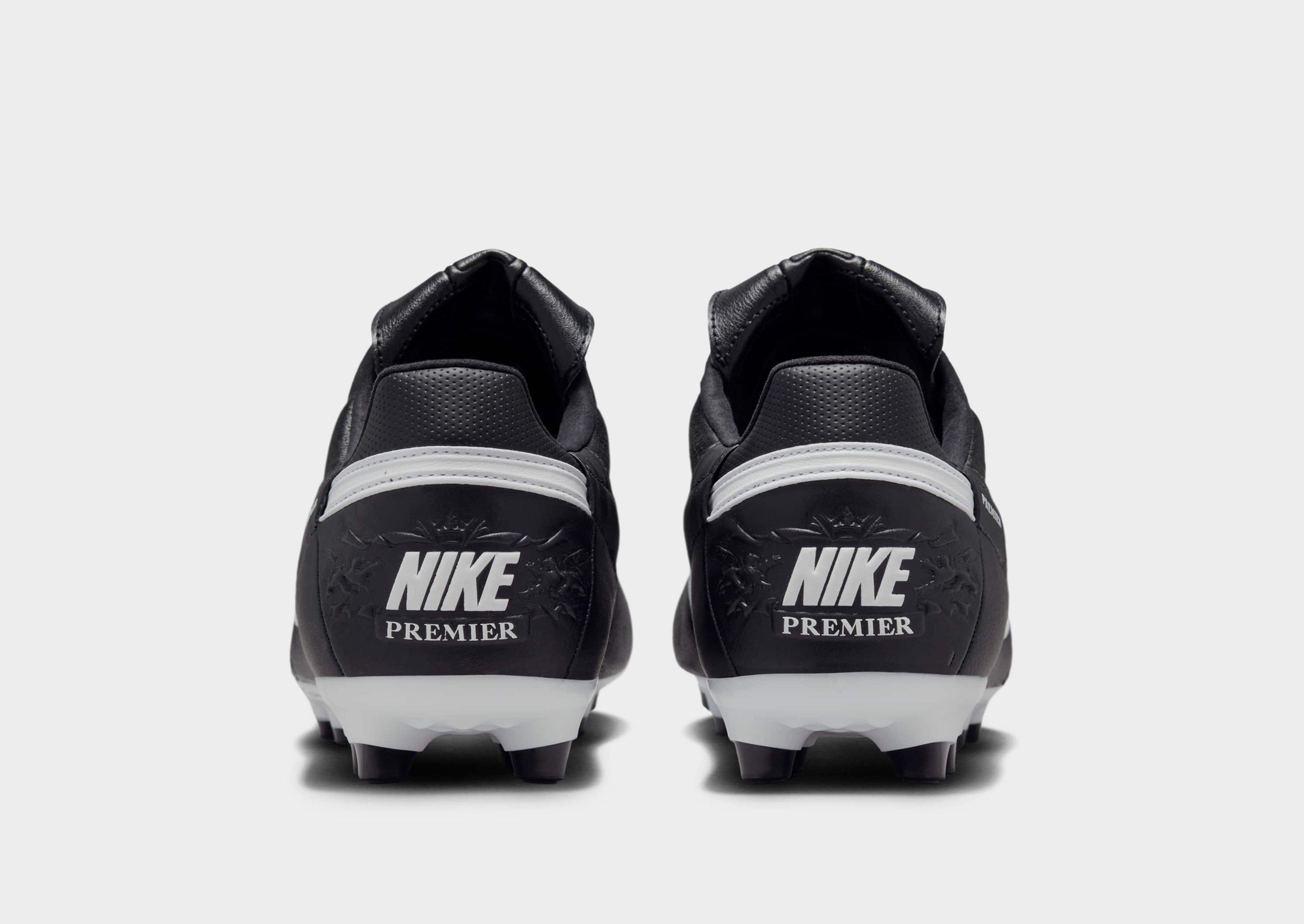 Nike Low top voetbalschoenen (stevige ondergrond) Premier 3