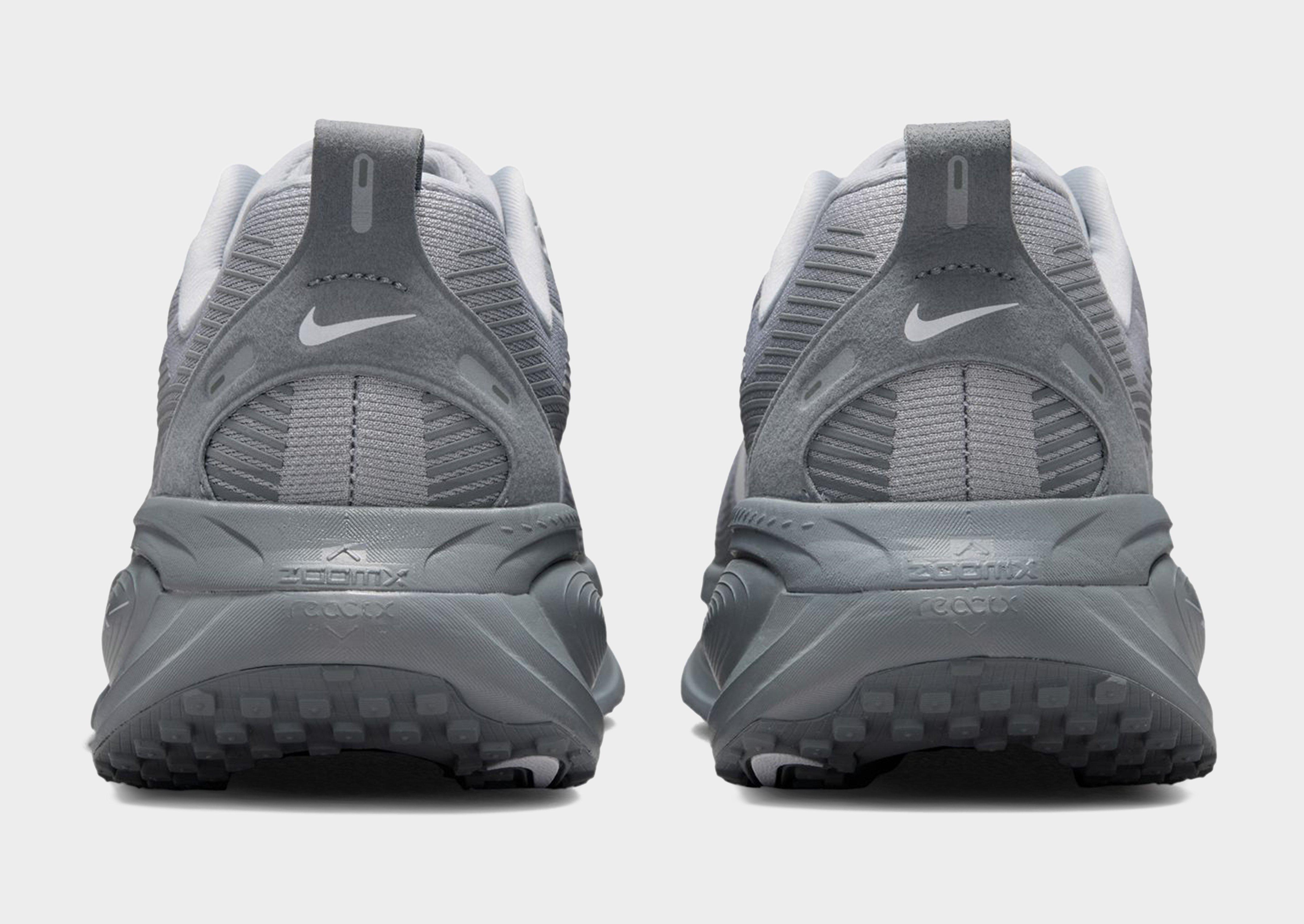 Nike Hardloopschoenen voor heren (straat) Vomero 18