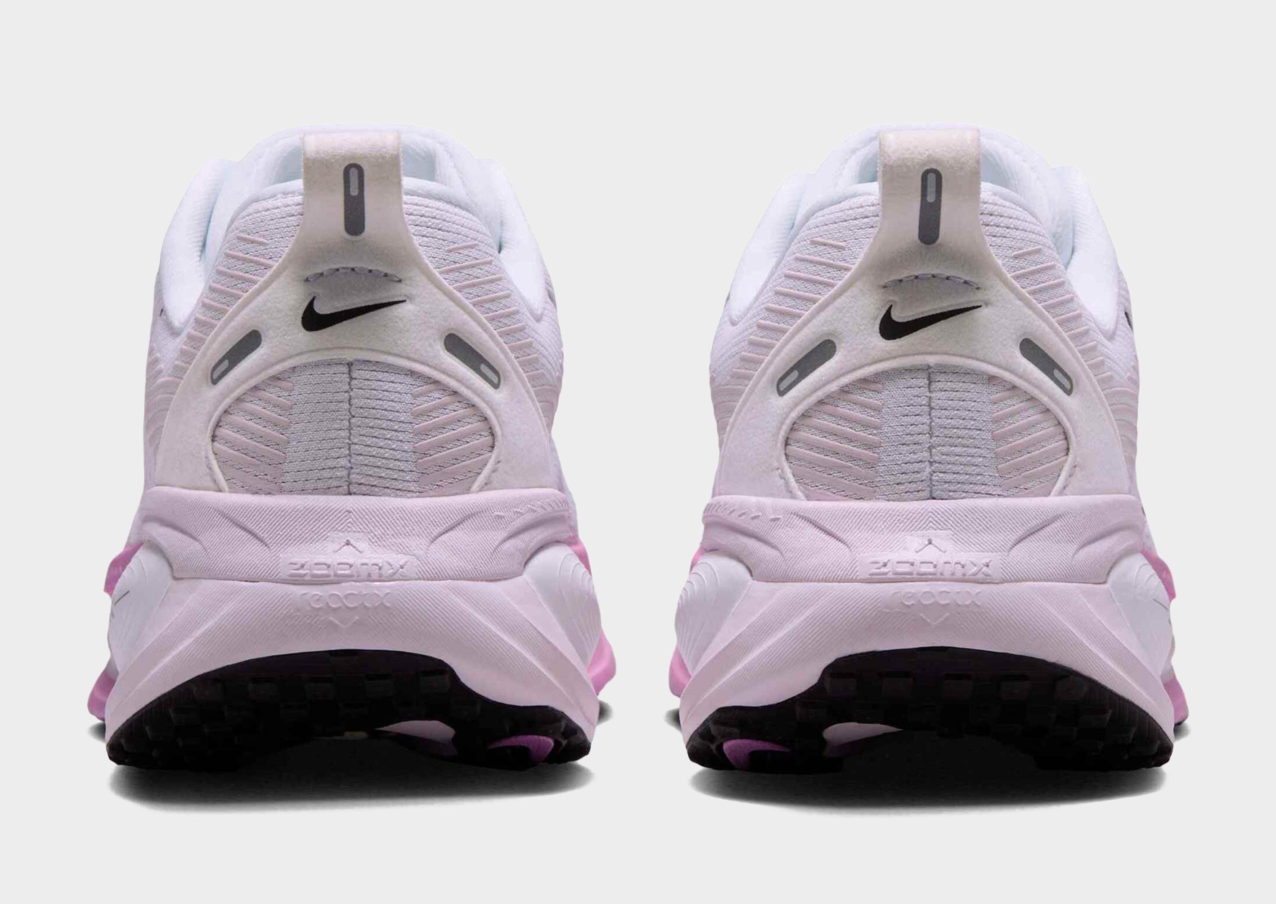 Nike Hardloopschoenen voor dames (straat) Vomero 18