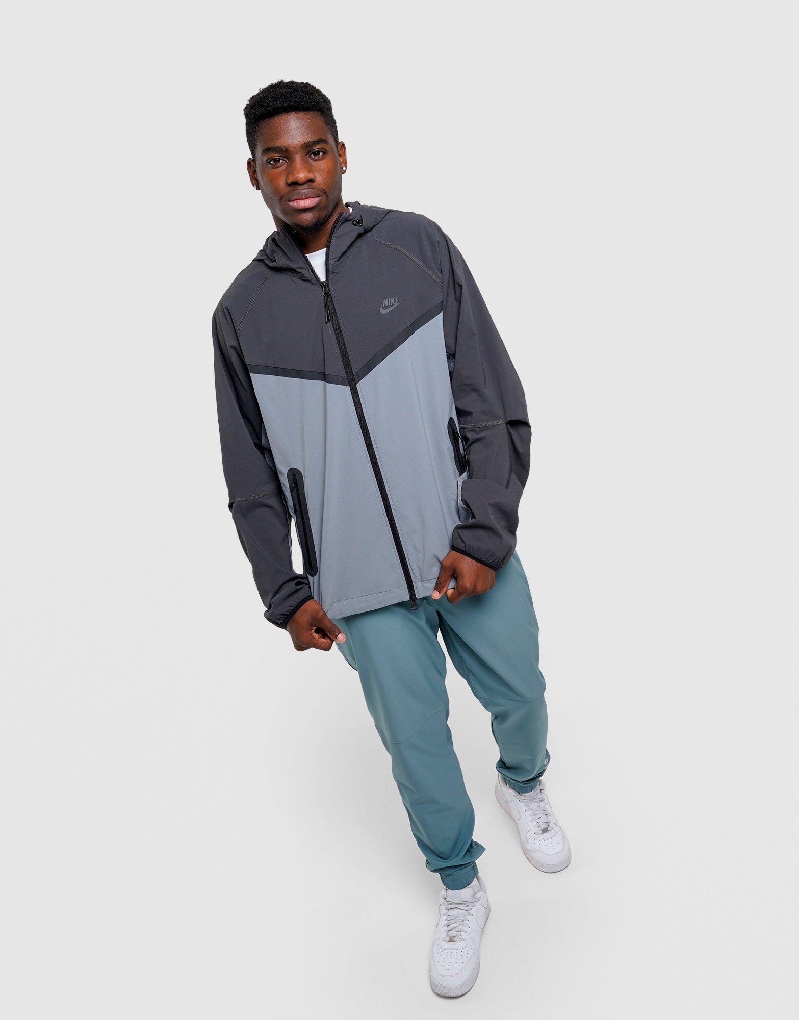 Nike Men's Woven Jacket Tech