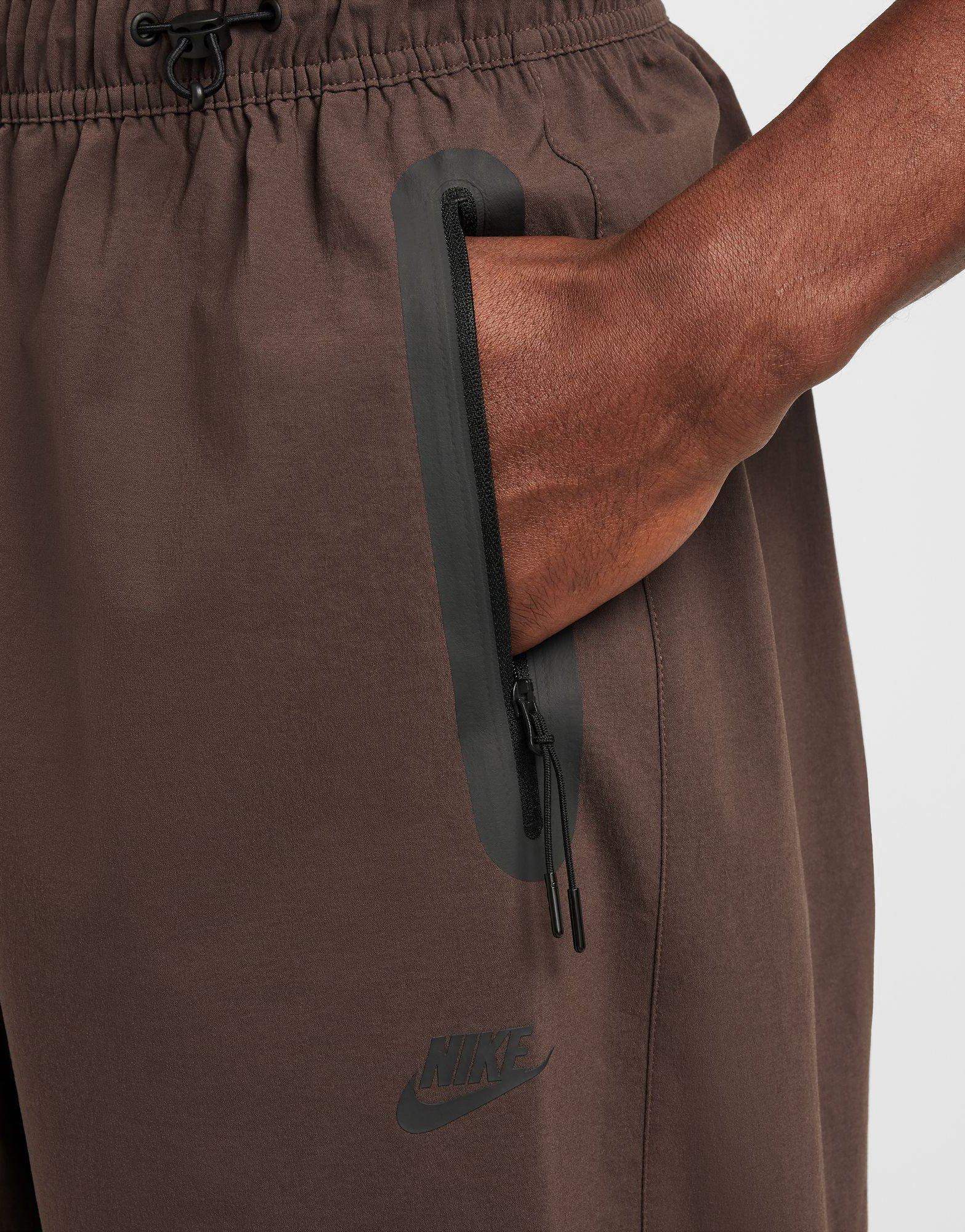 Nike Tech Woven Oversized Trousers