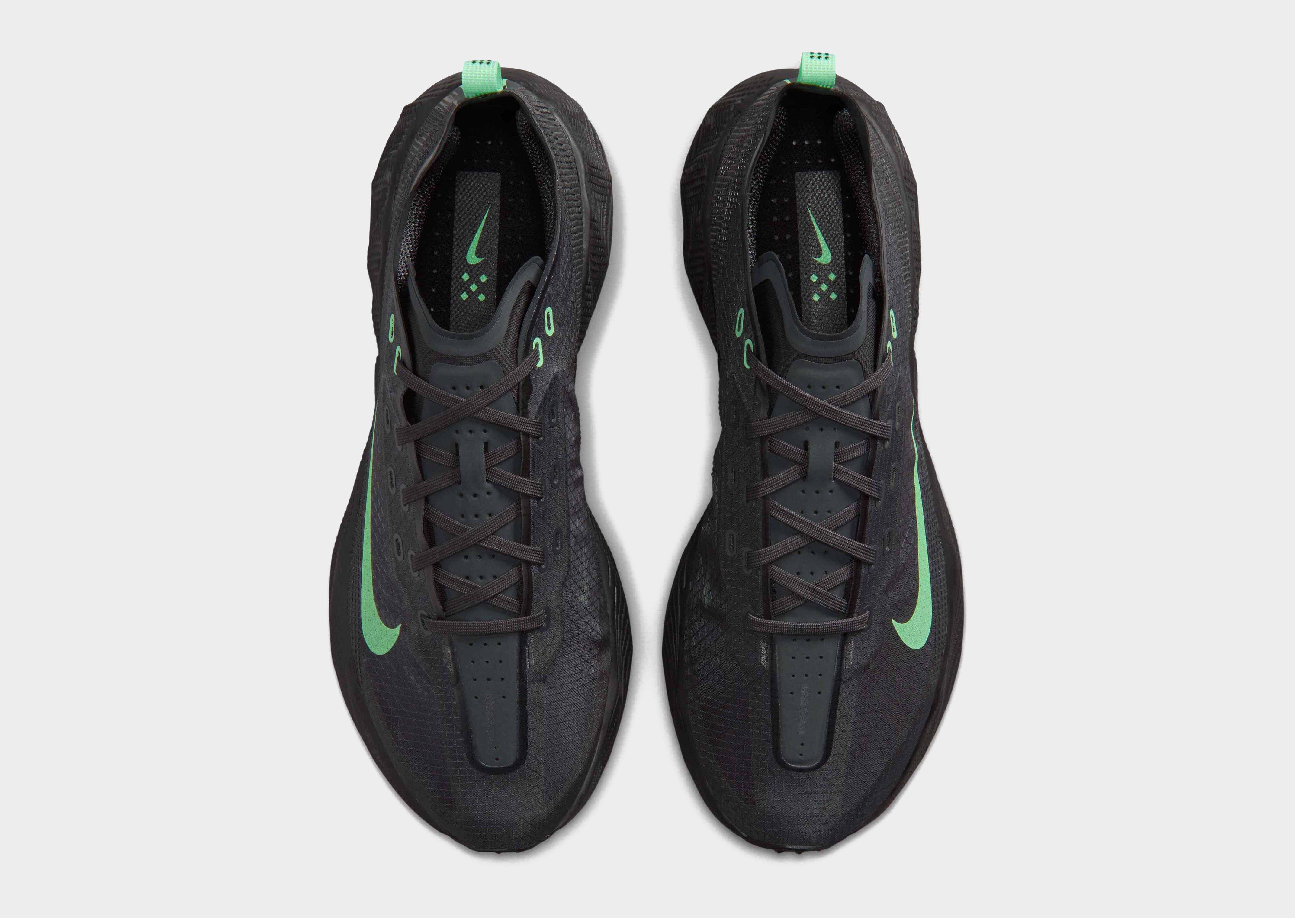 Nike AVA X