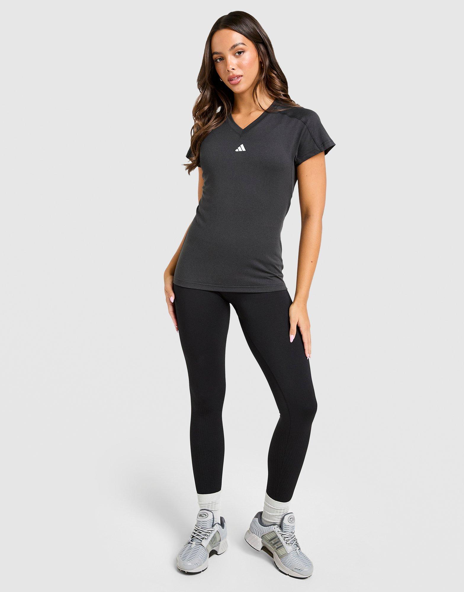 adidas AEROREADY Train Essentials Minimal Branding V-hals T-shirt