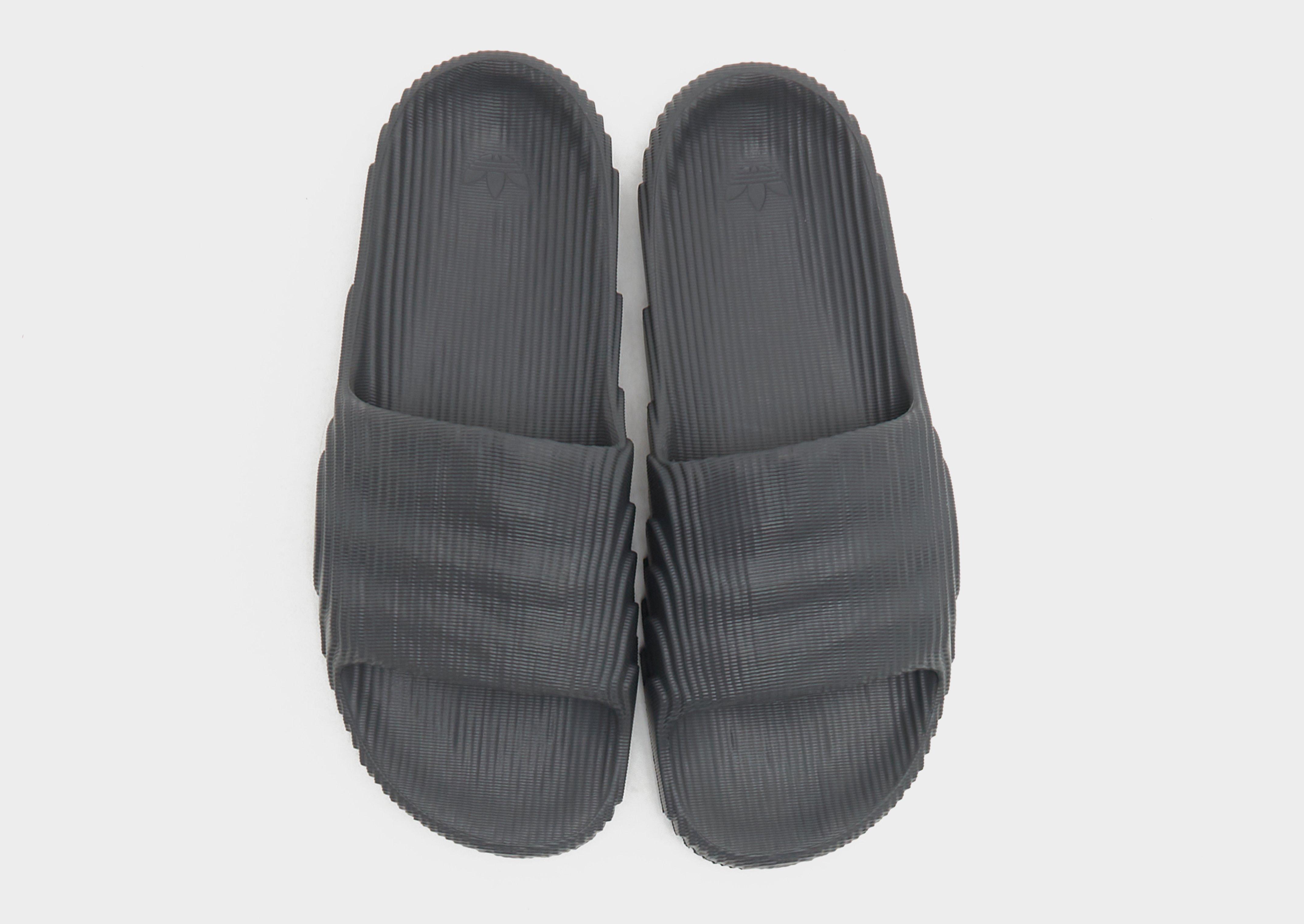 Adilette hot sale slides grey