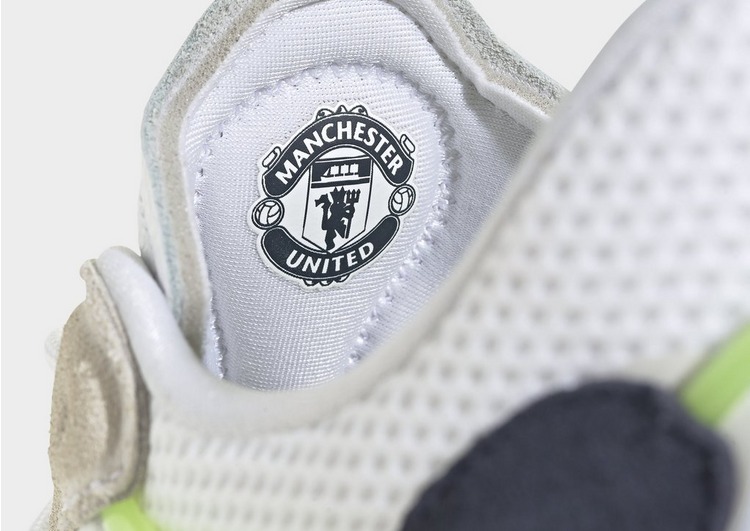 adidas Originals OZWEEGO Manchester United Shoes