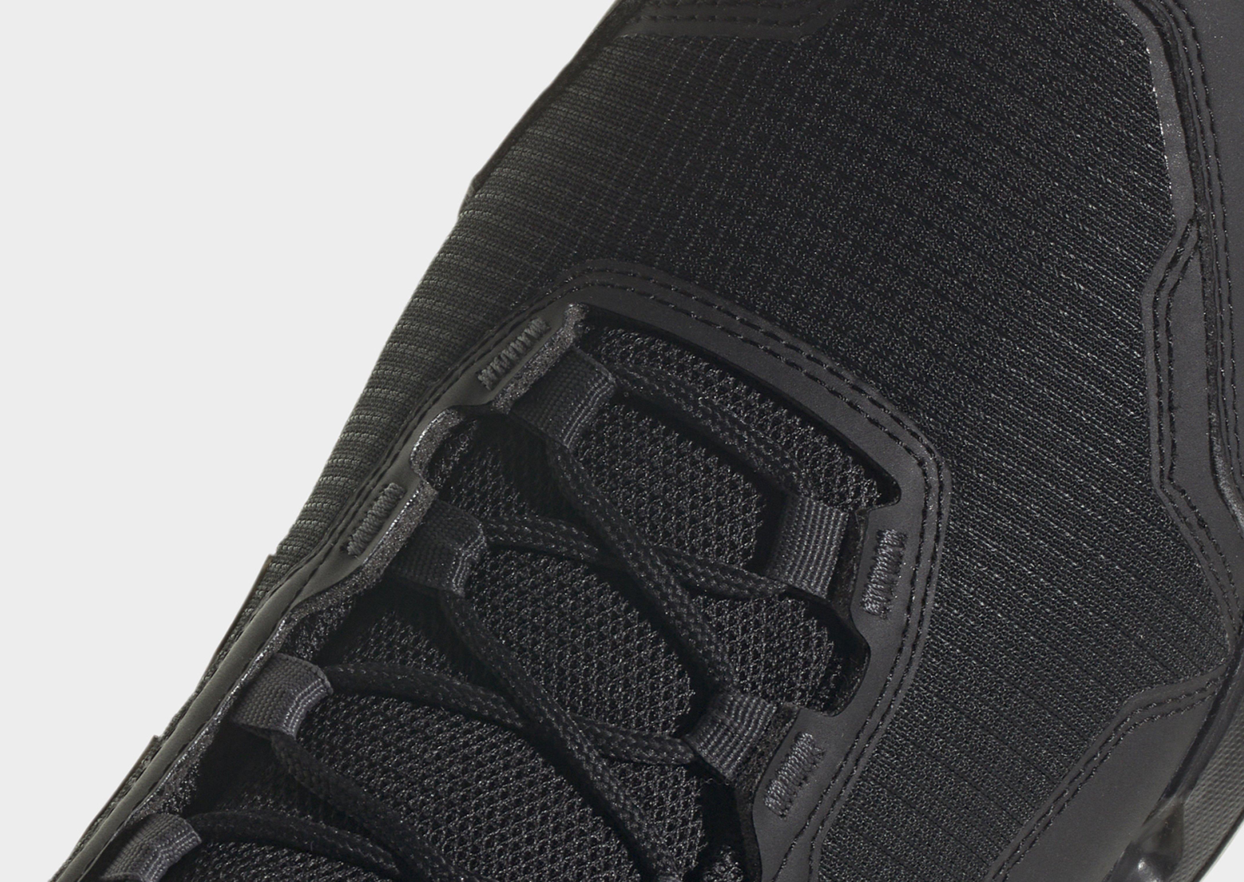 adidas Zapatilla Eastrail 2.0 Mid RAIN.RDY Hiking