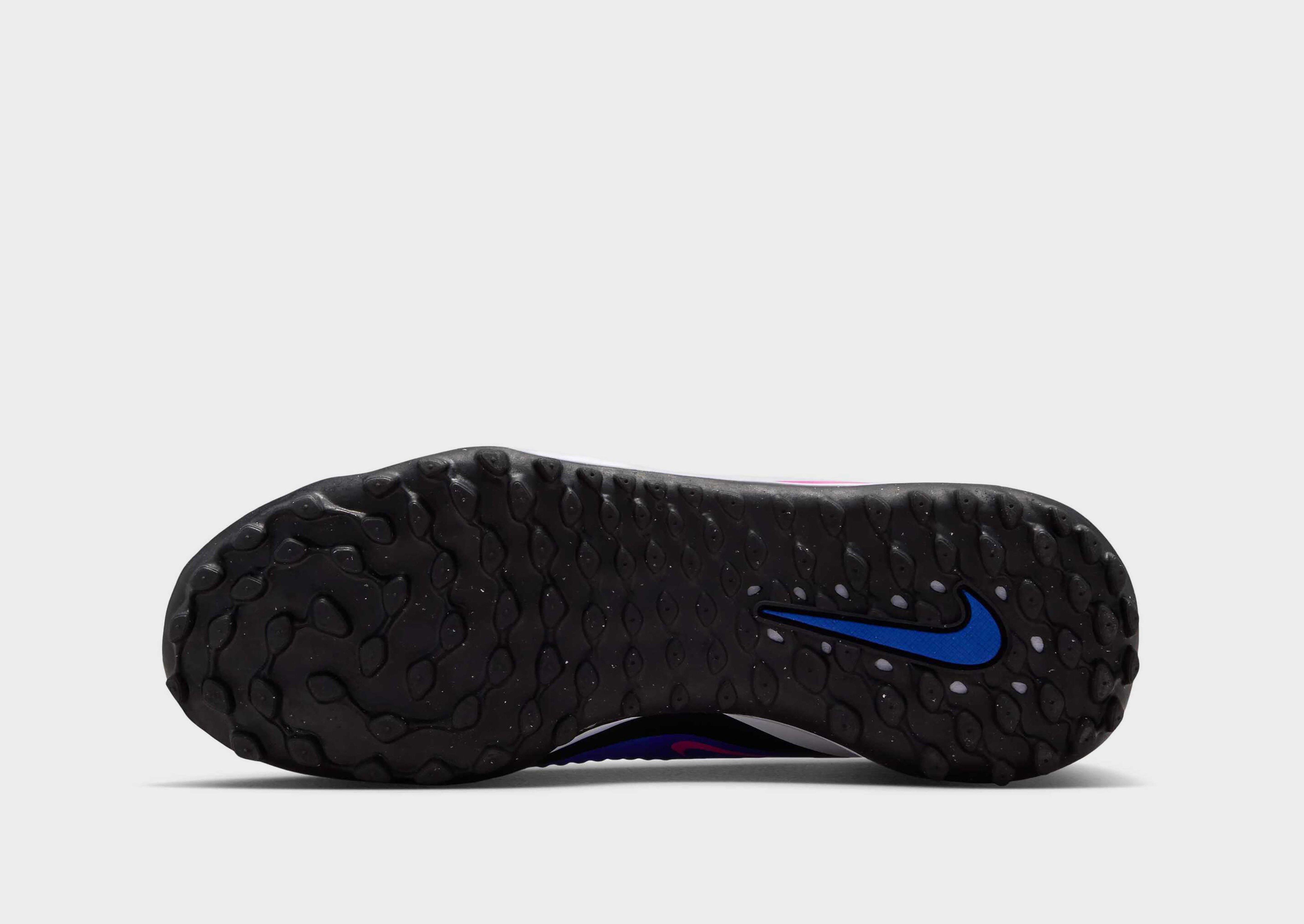 Nike OLDER KIDS' TURF