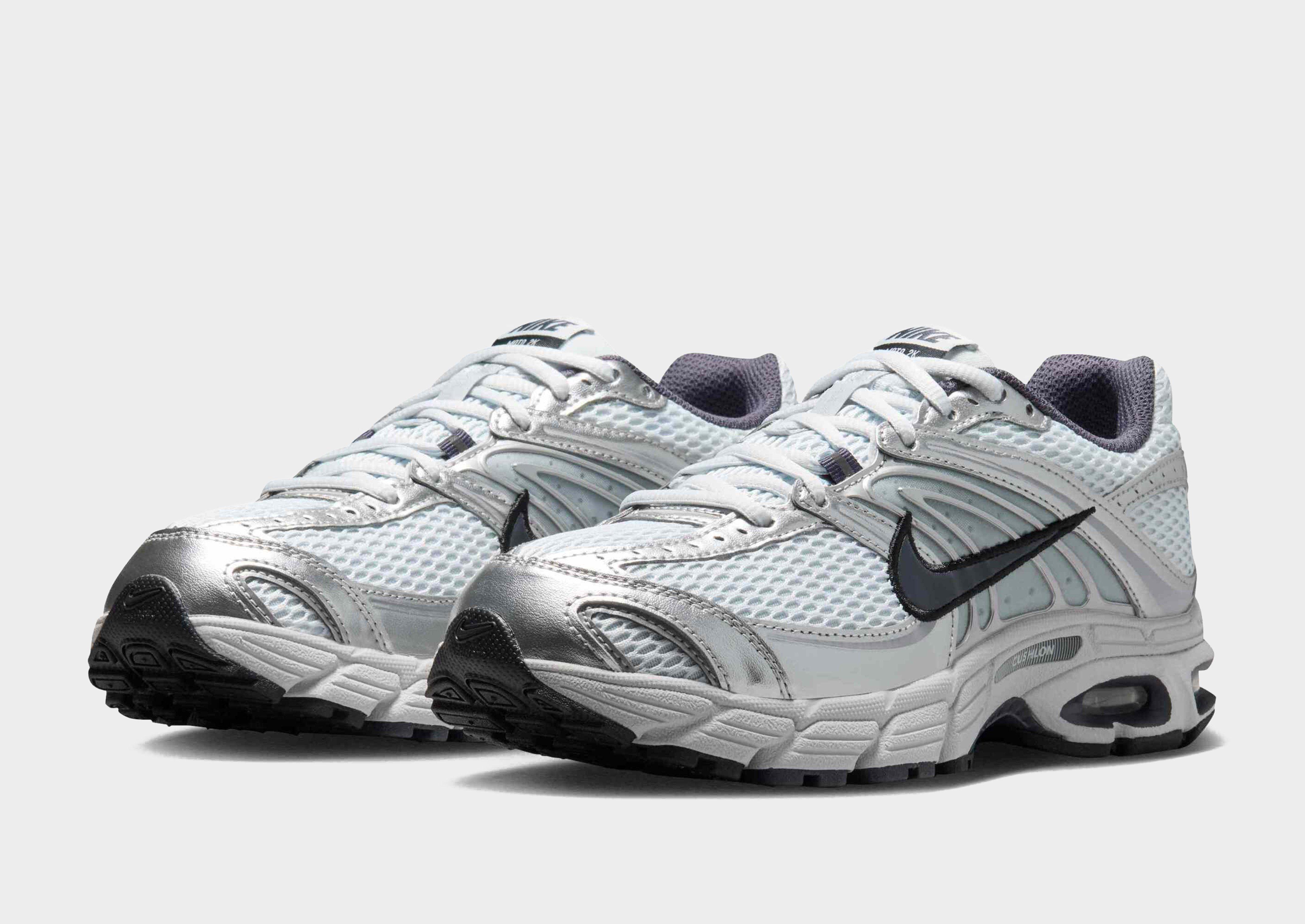 Nike WOMEN'S SHOES WITH