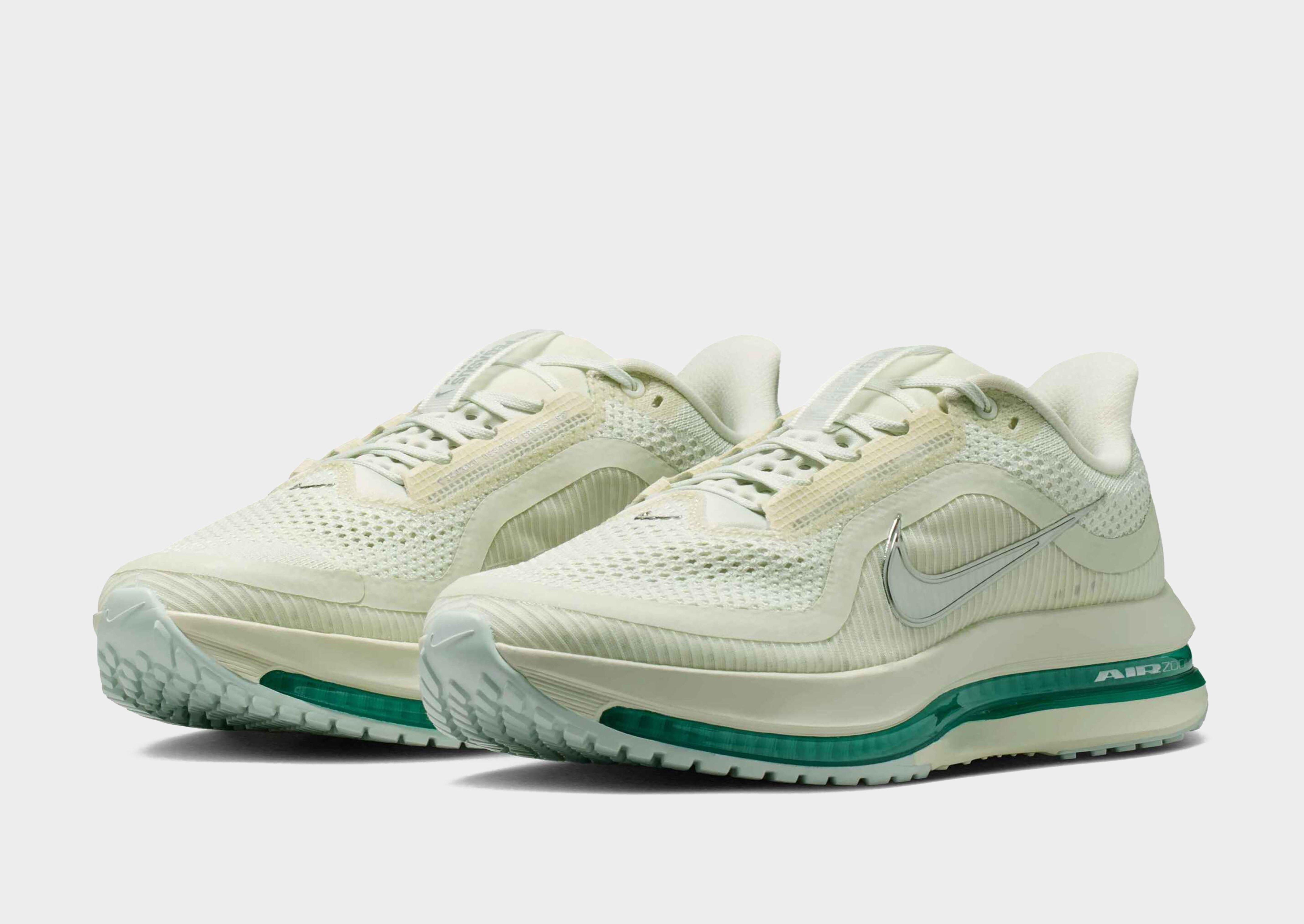 Nike WOMEN'S ROAD RUNNING