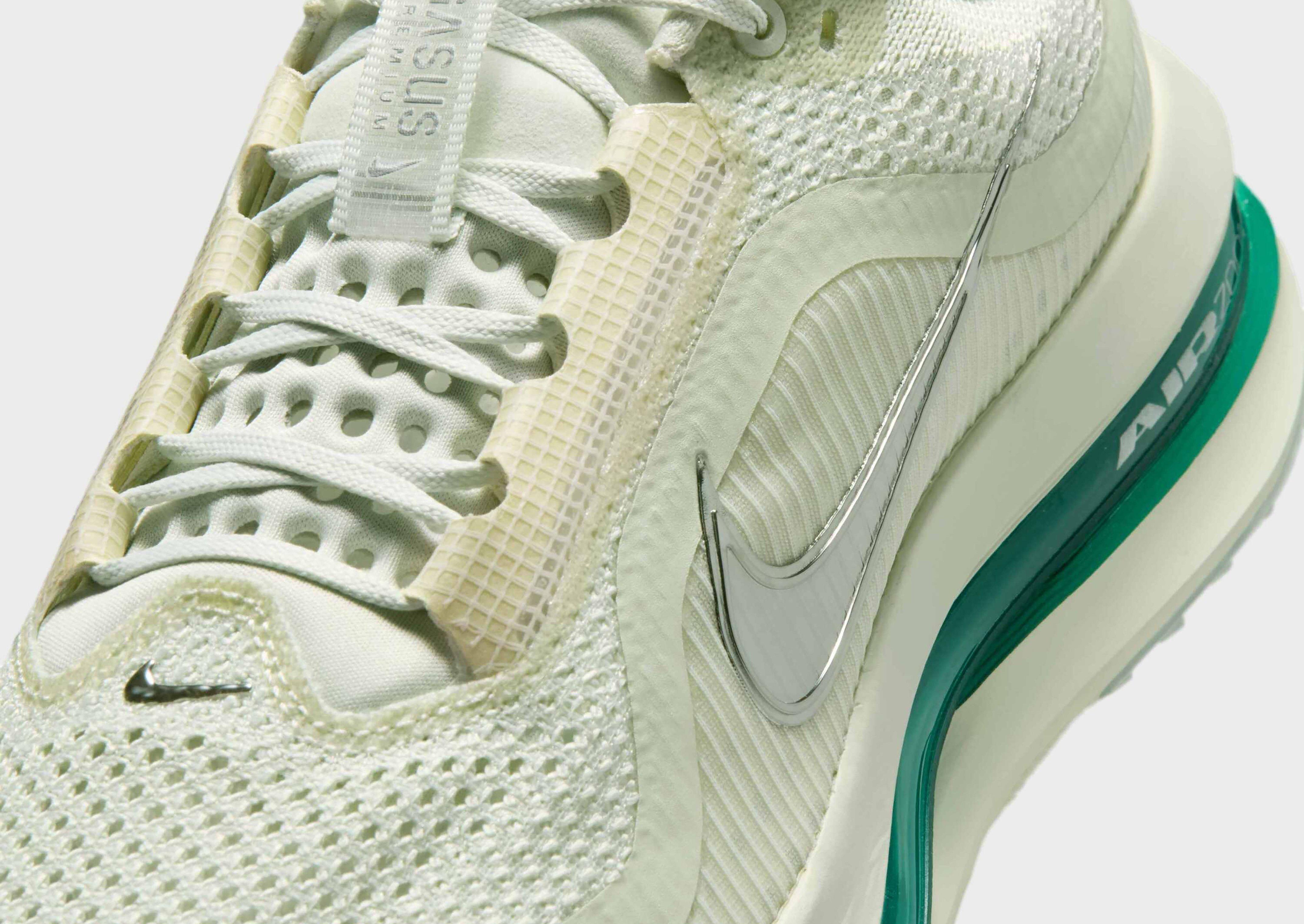 Nike WOMEN'S ROAD RUNNING