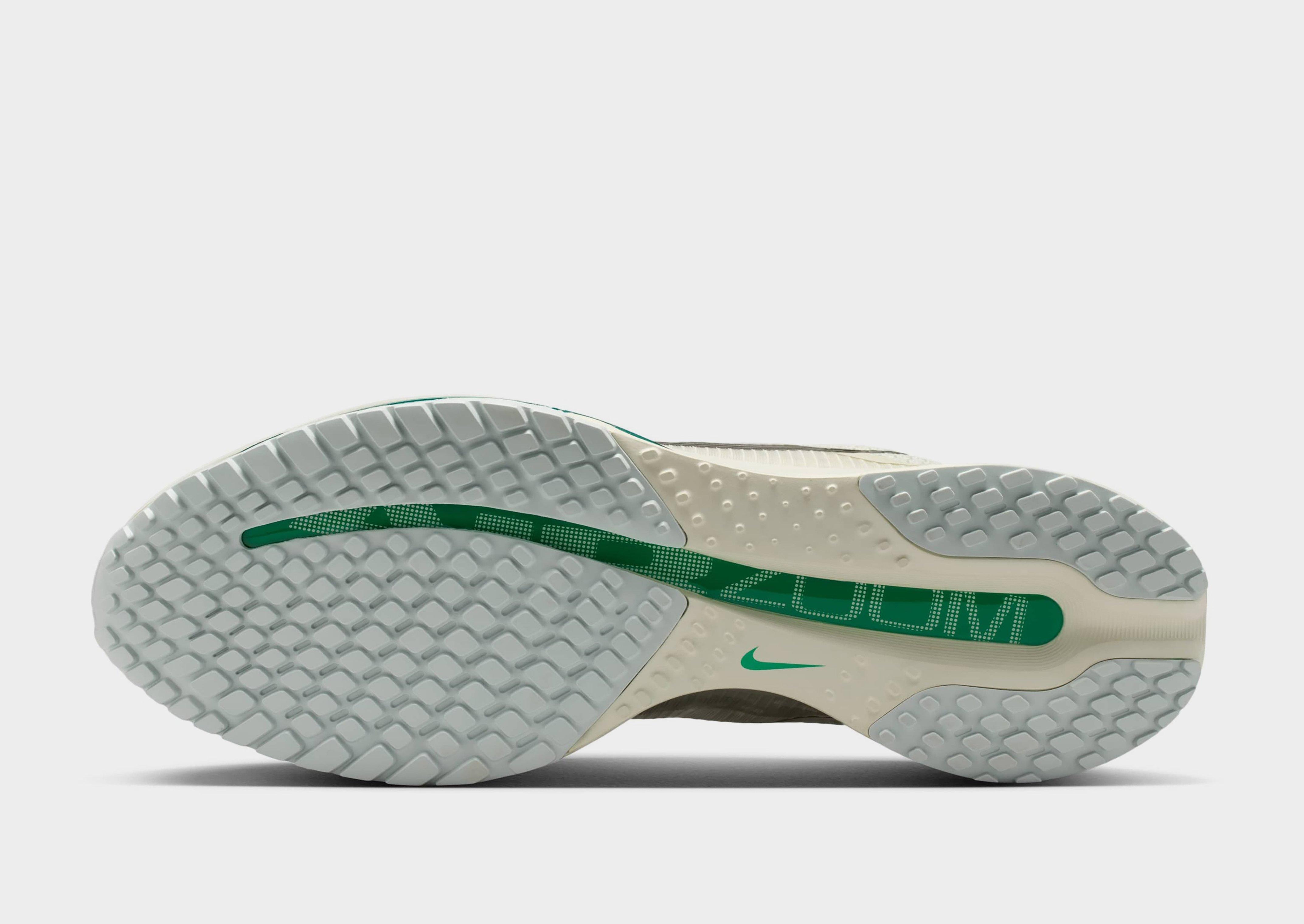 Nike WOMEN'S ROAD RUNNING