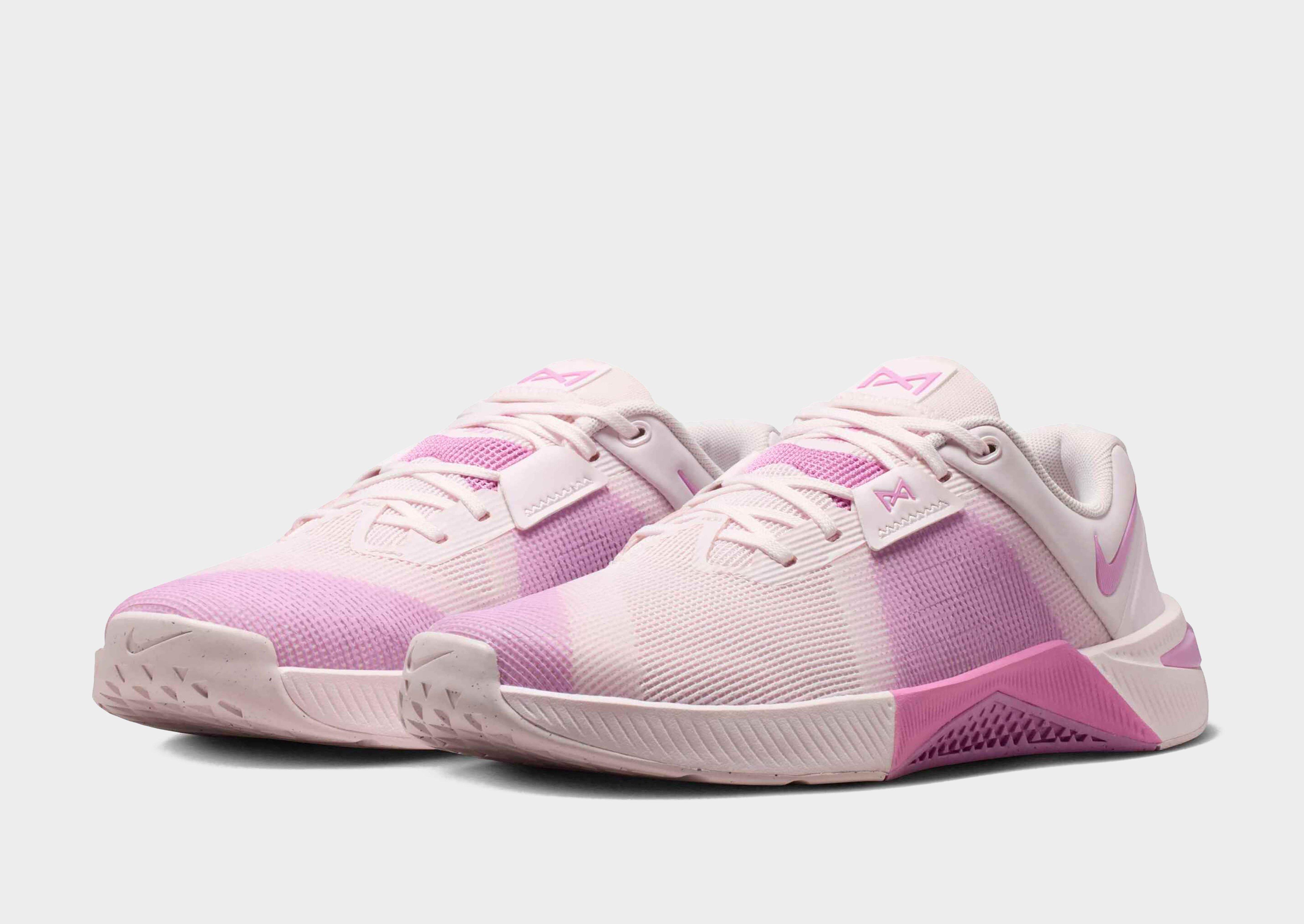 Nike WOMEN'S WORKOUT SHOES