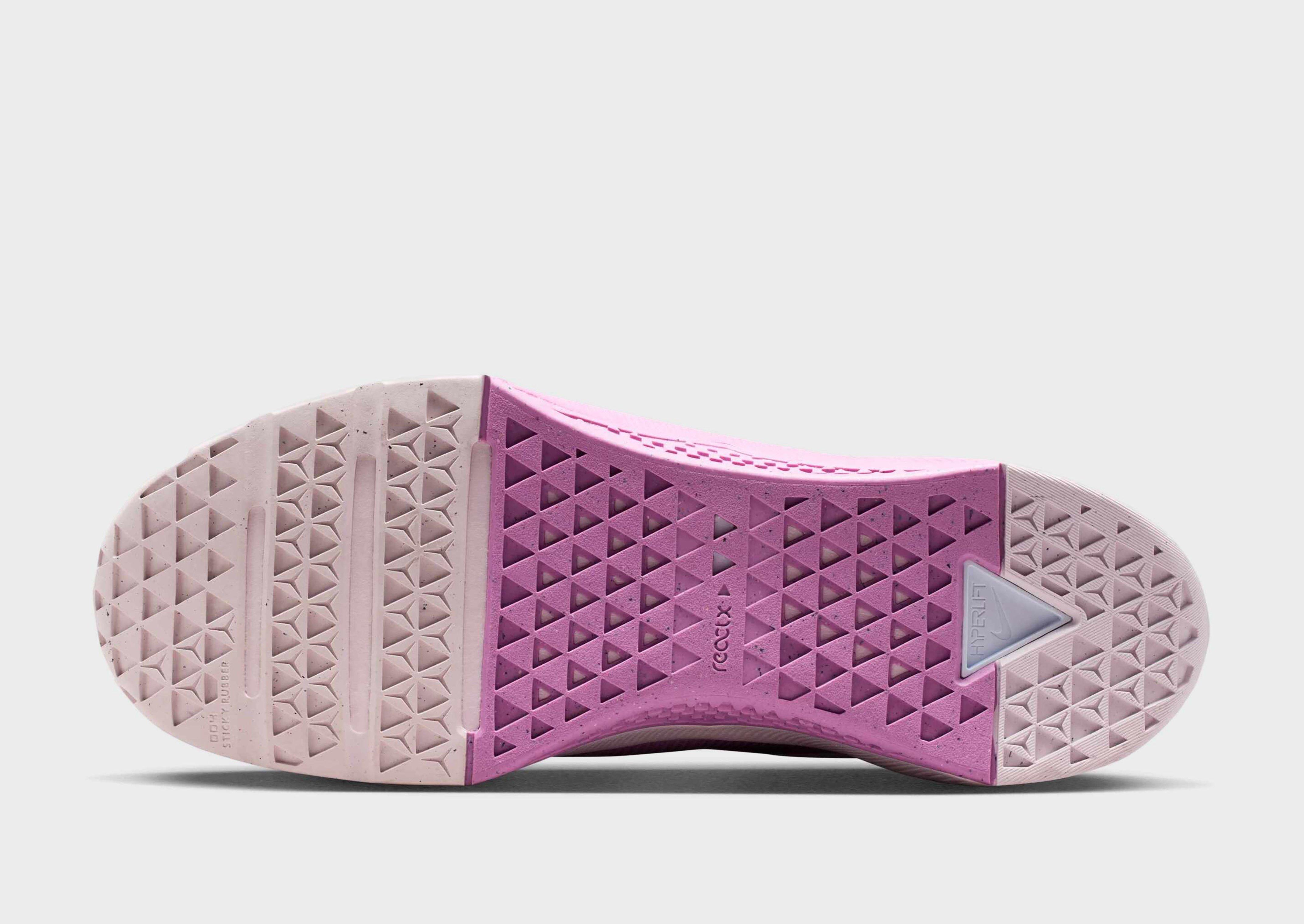 Nike WOMEN'S WORKOUT SHOES