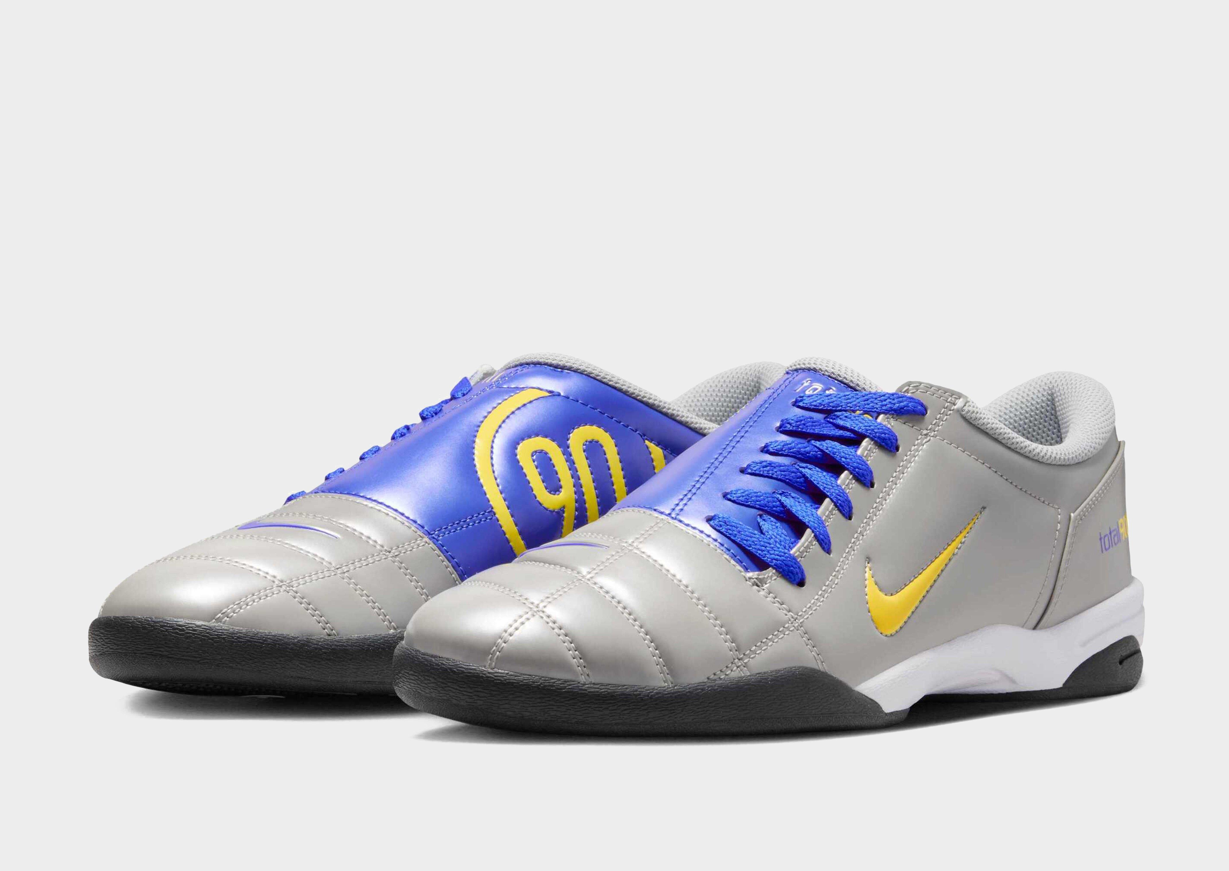 Nike Total 90