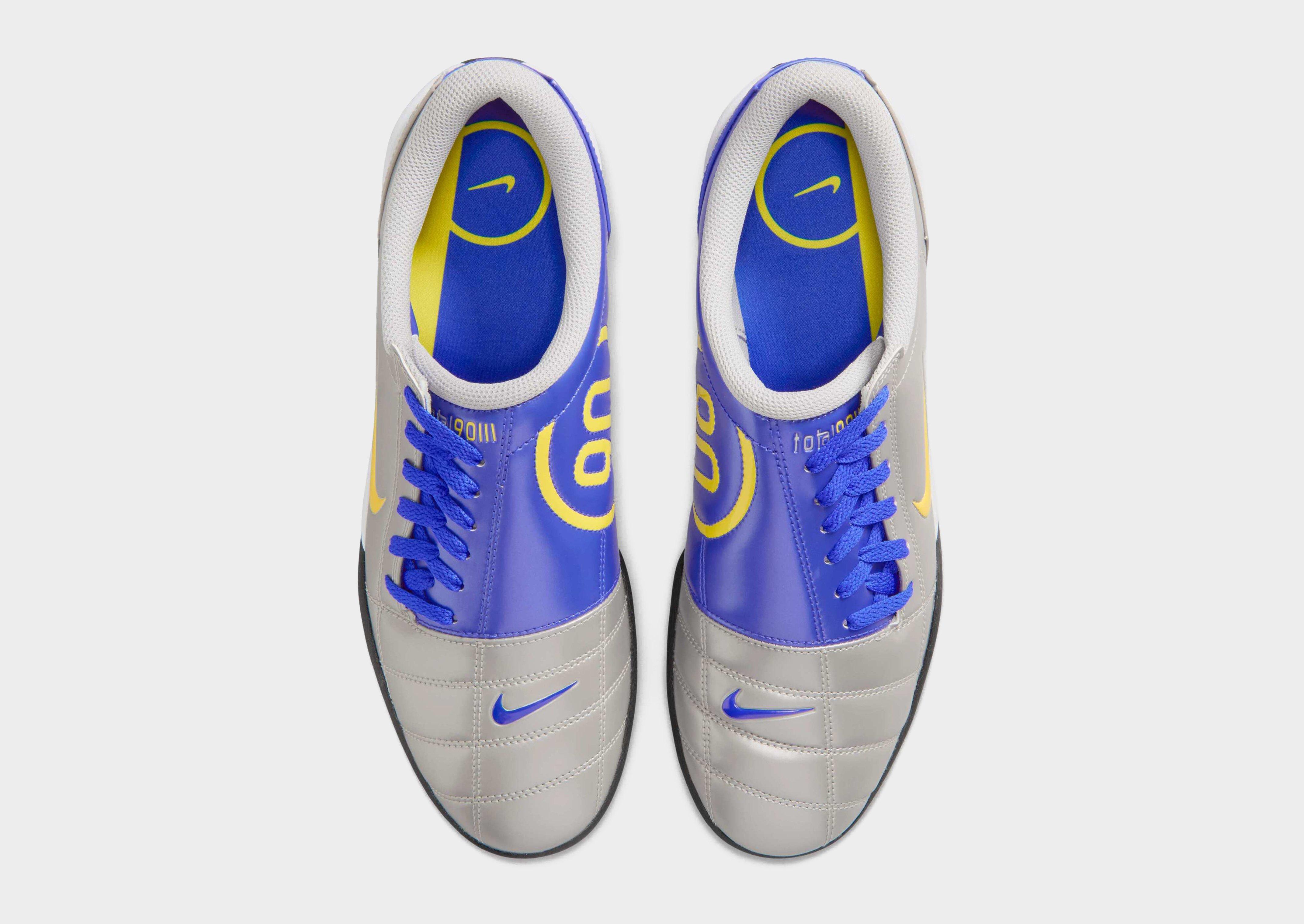 Nike Total 90