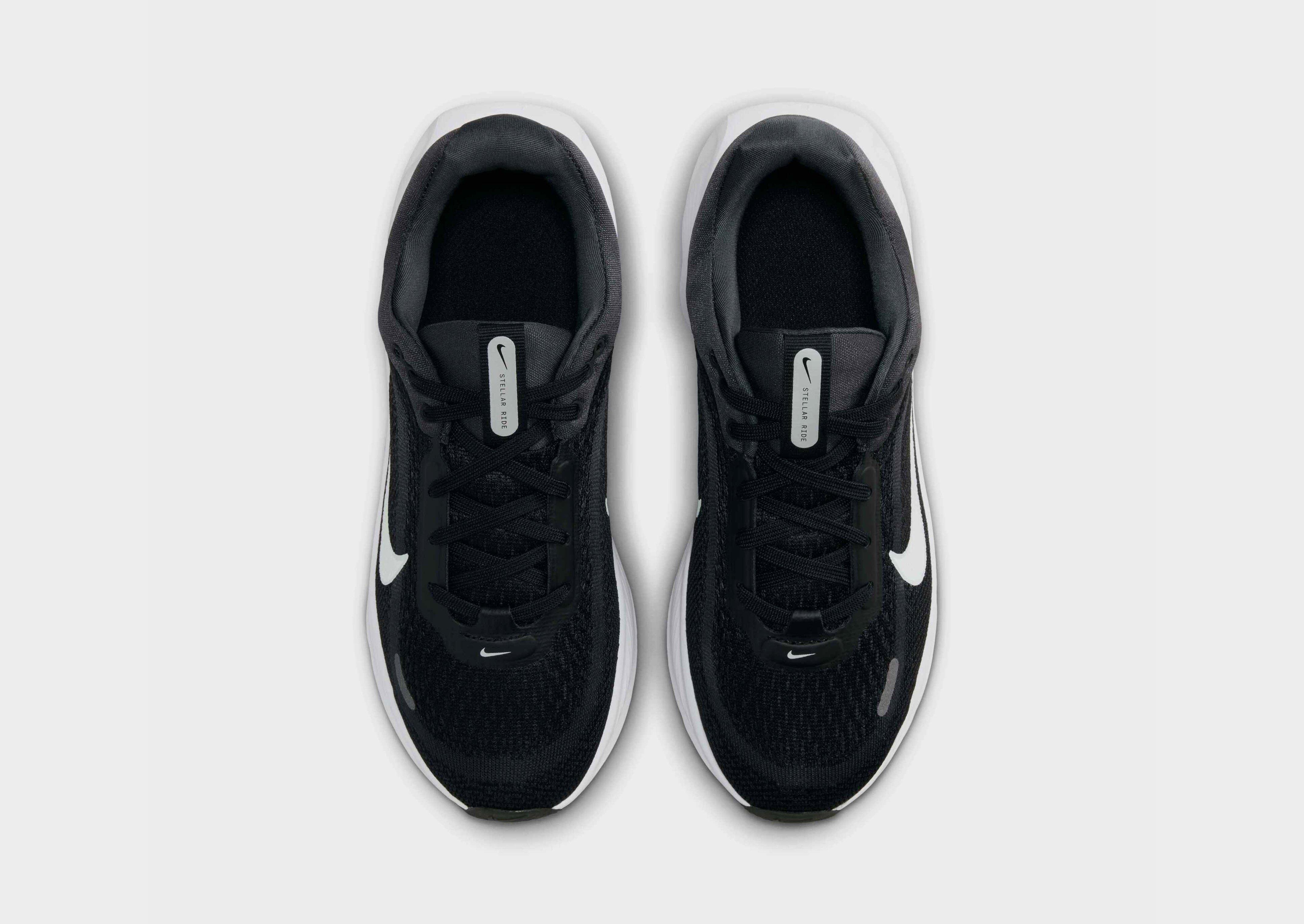 Nike OLDER KIDS' RUNNING