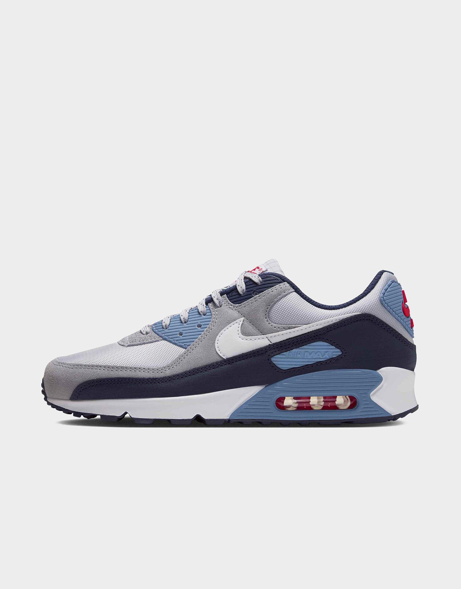 Nike AM90