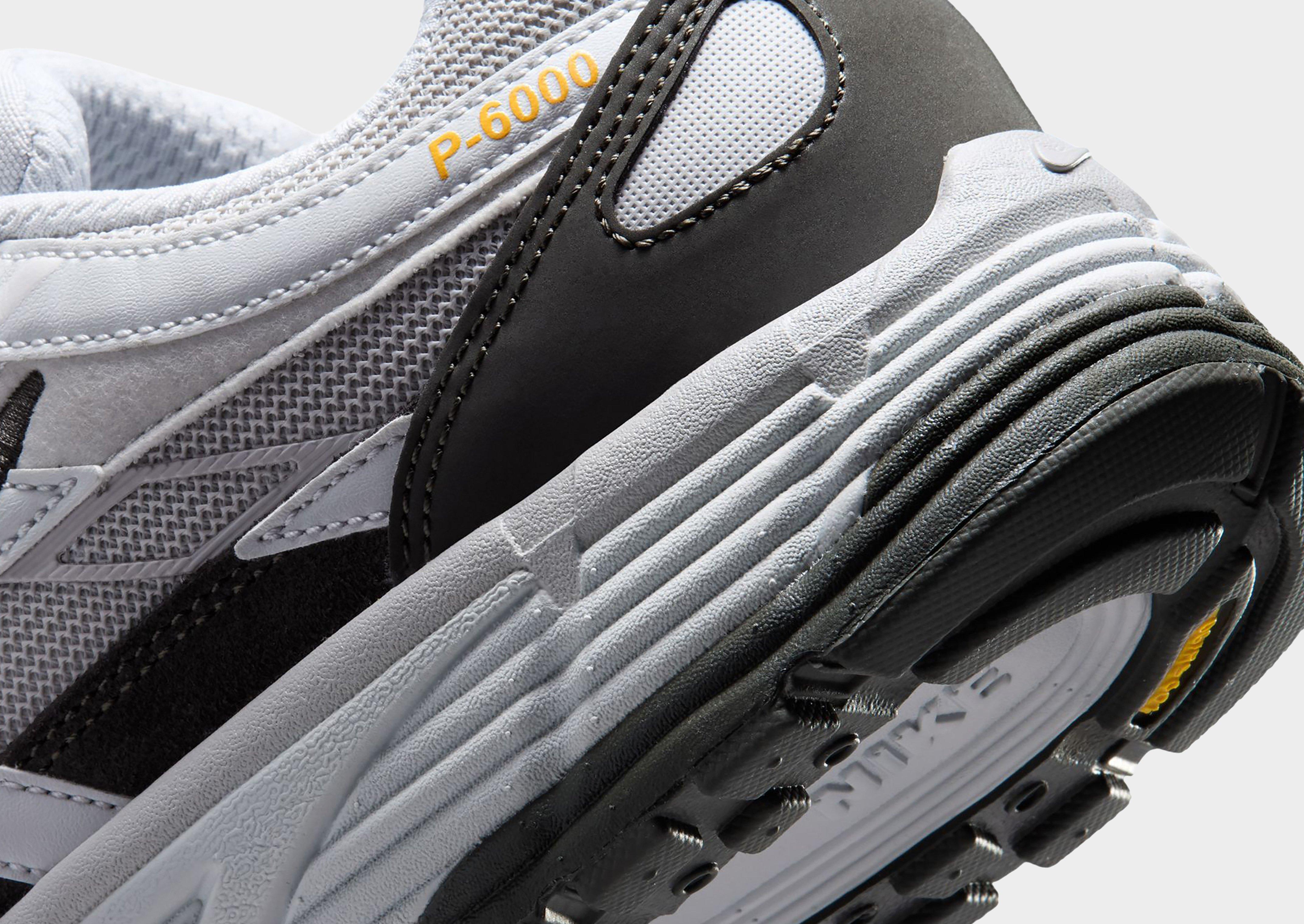 Nike Chaussure pour homme P-6000