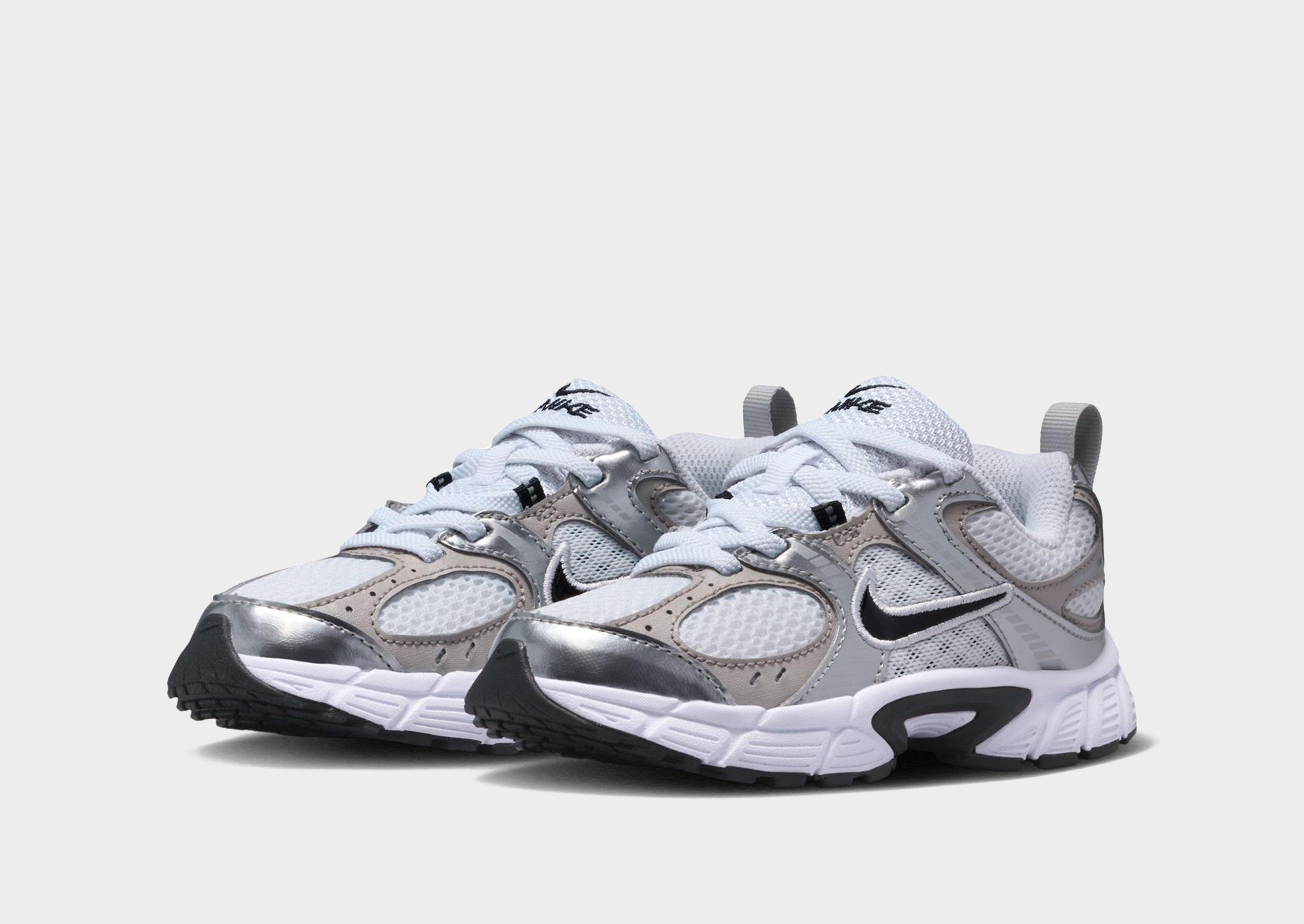Nike YOUNGER KIDS' SHOES V5