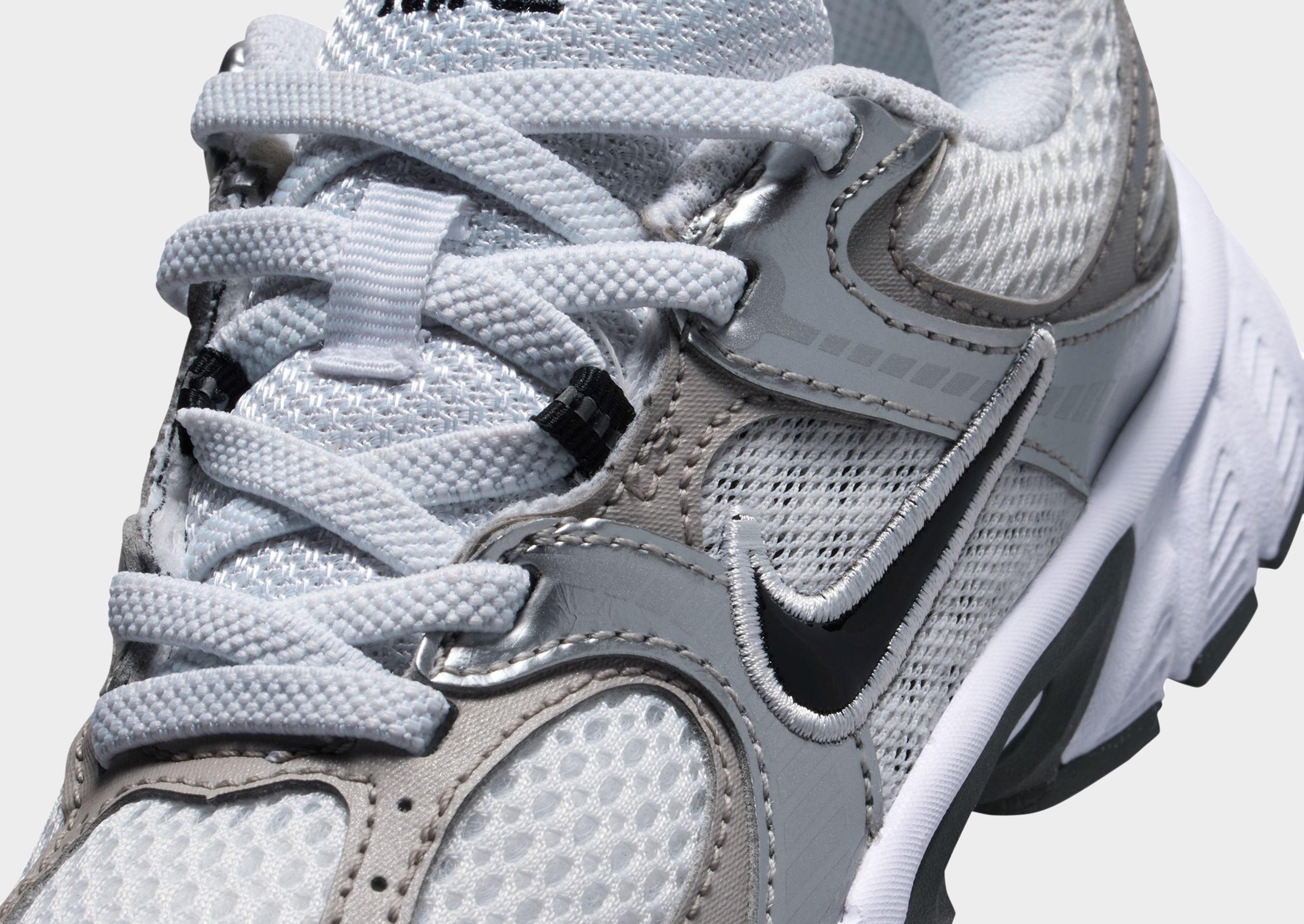Nike YOUNGER KIDS' SHOES V5