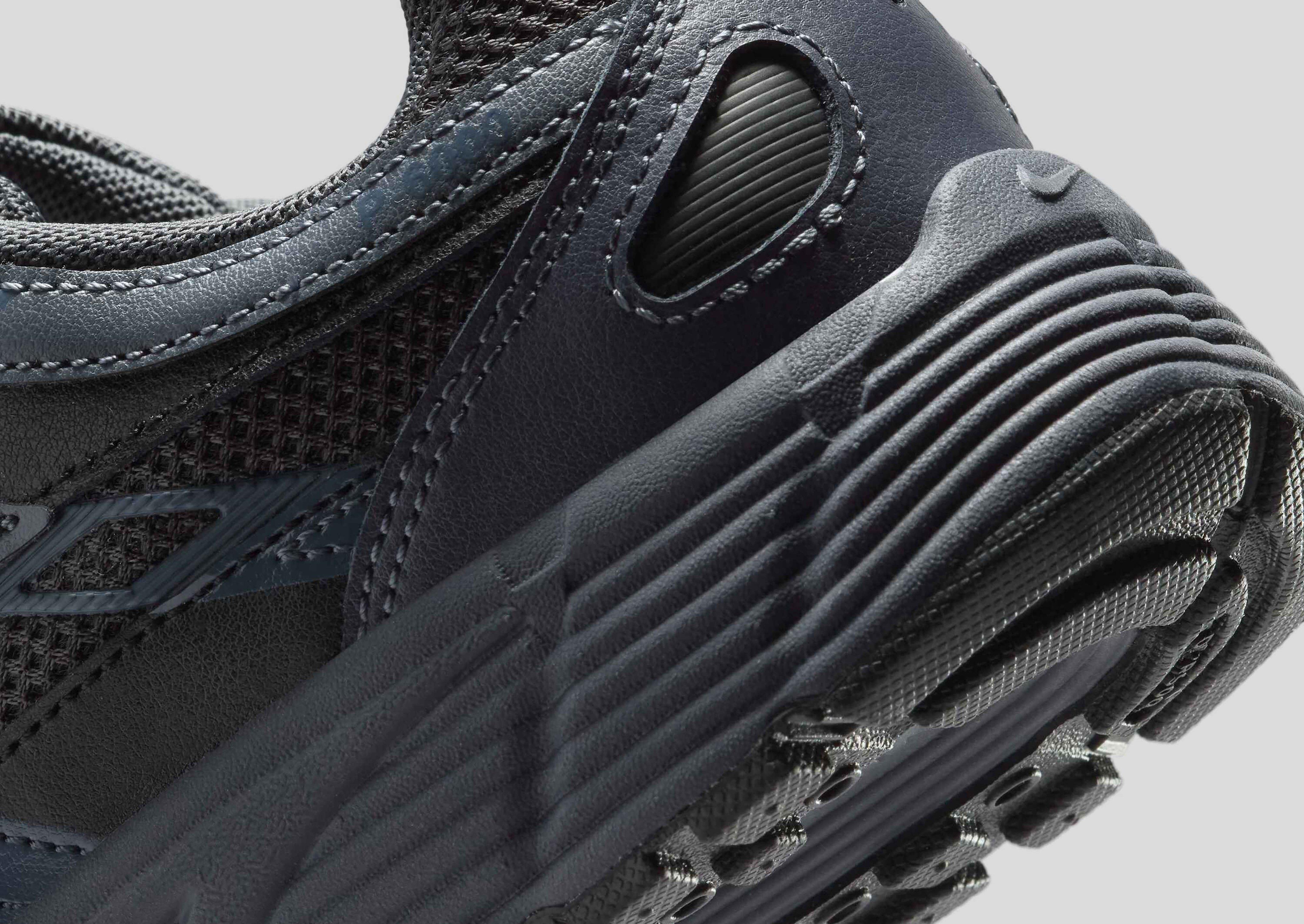 Nike P-6000 JUNIOR