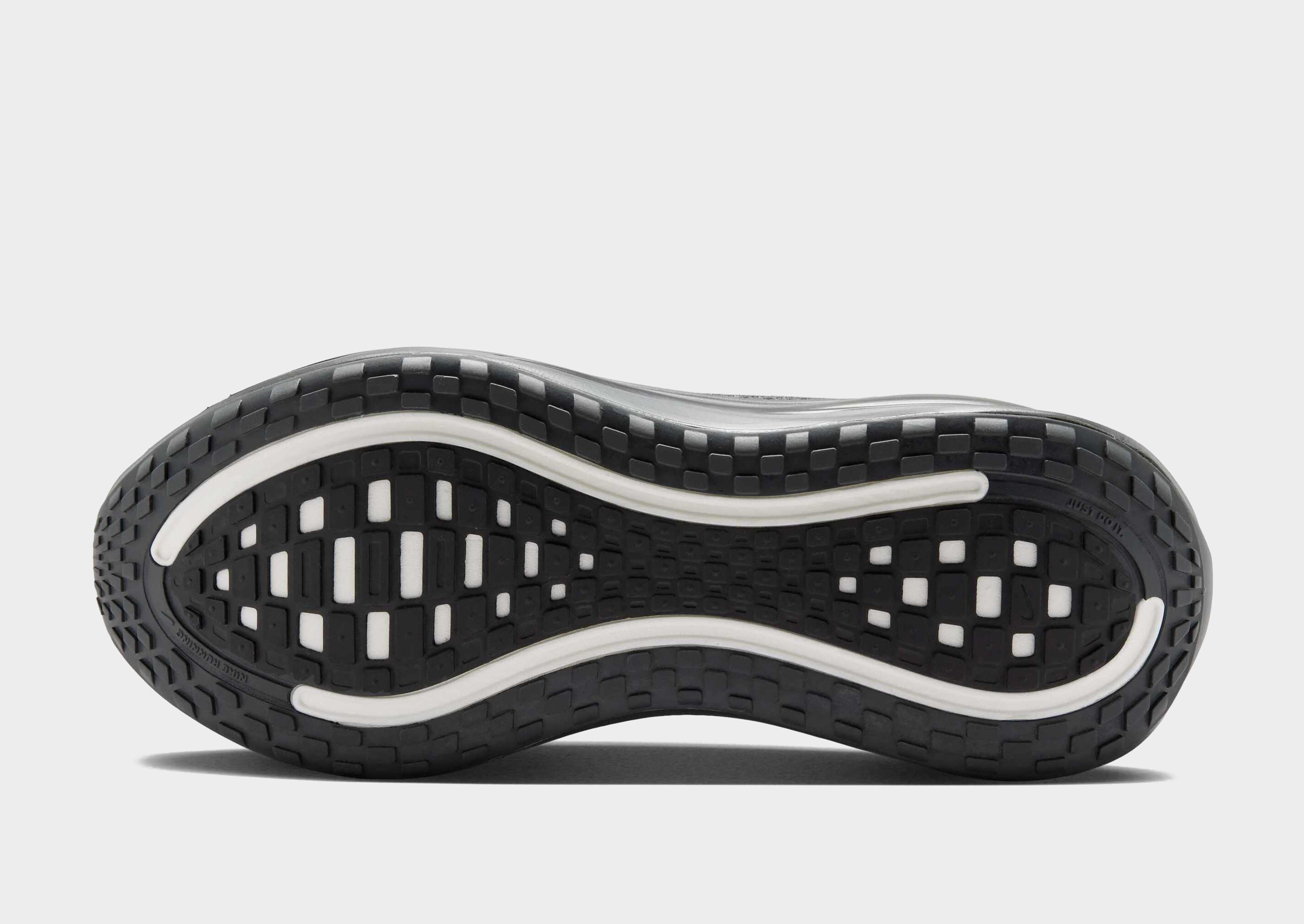 Nike Run Defy