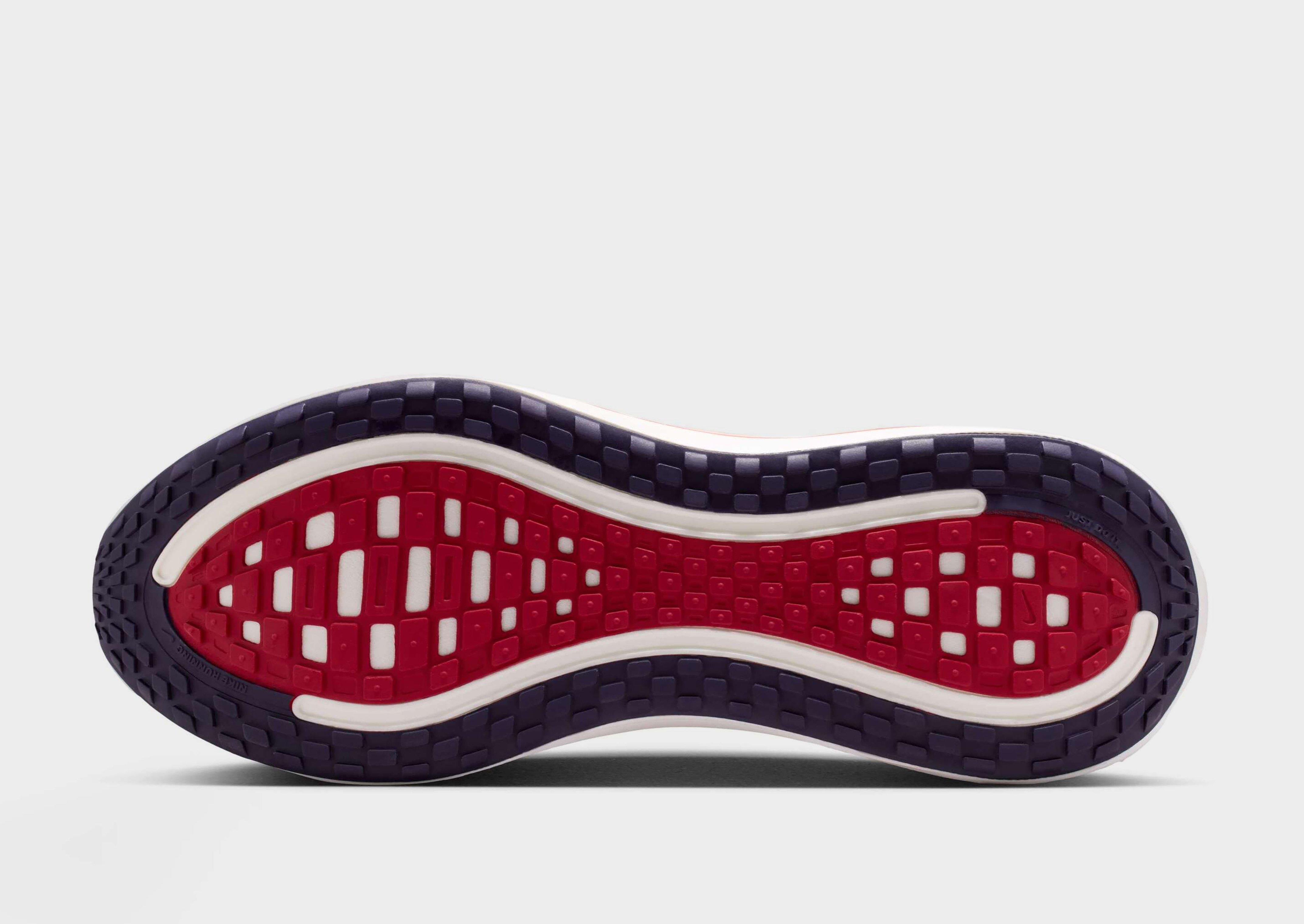Nike WOMEN'S ROAD RUNNING